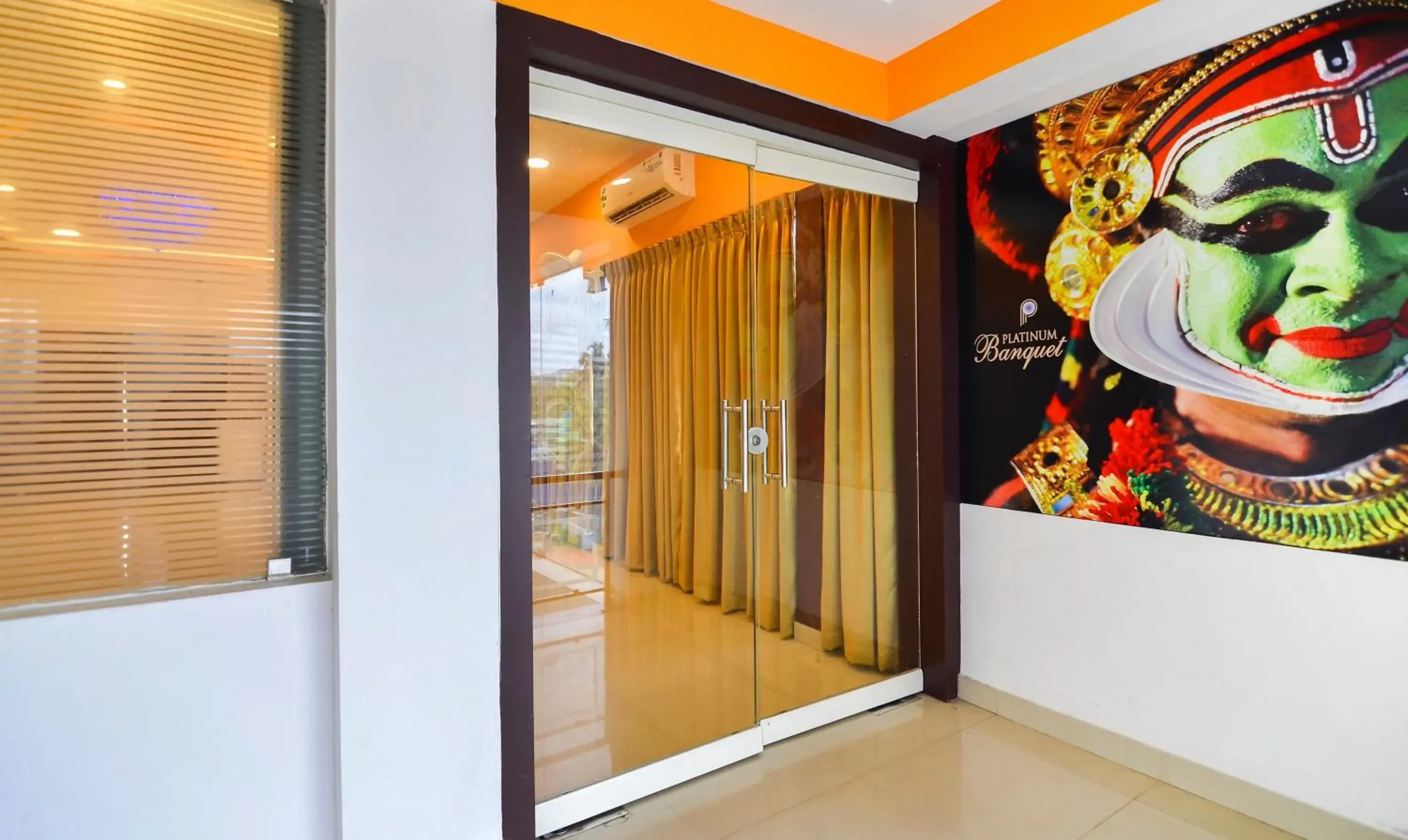 Facade/entrance in Itsy Hotels Platinum Inn Facade/entrance in Itsy Hotels Platinum Inn