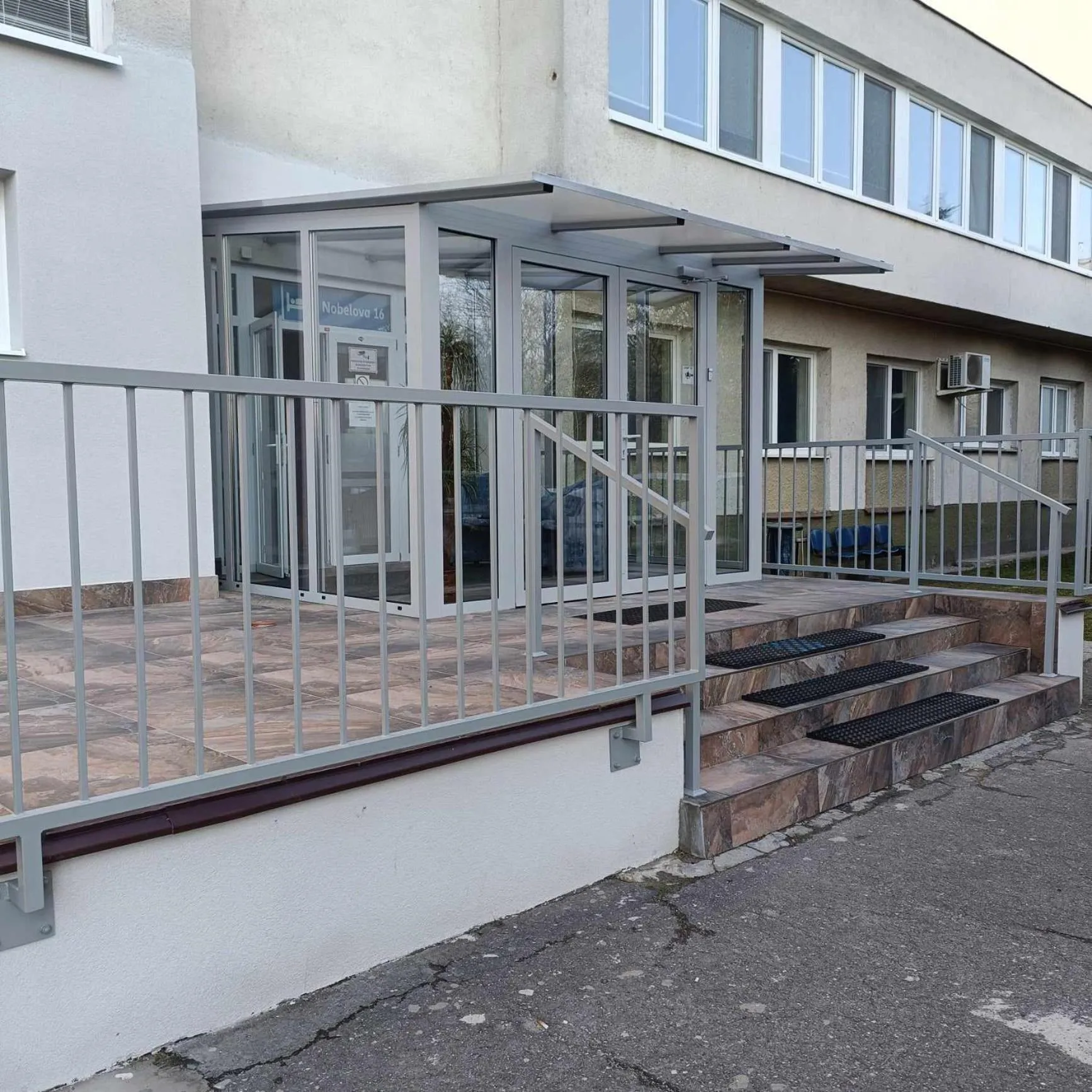 Property building in Ubytovňa Nobelova