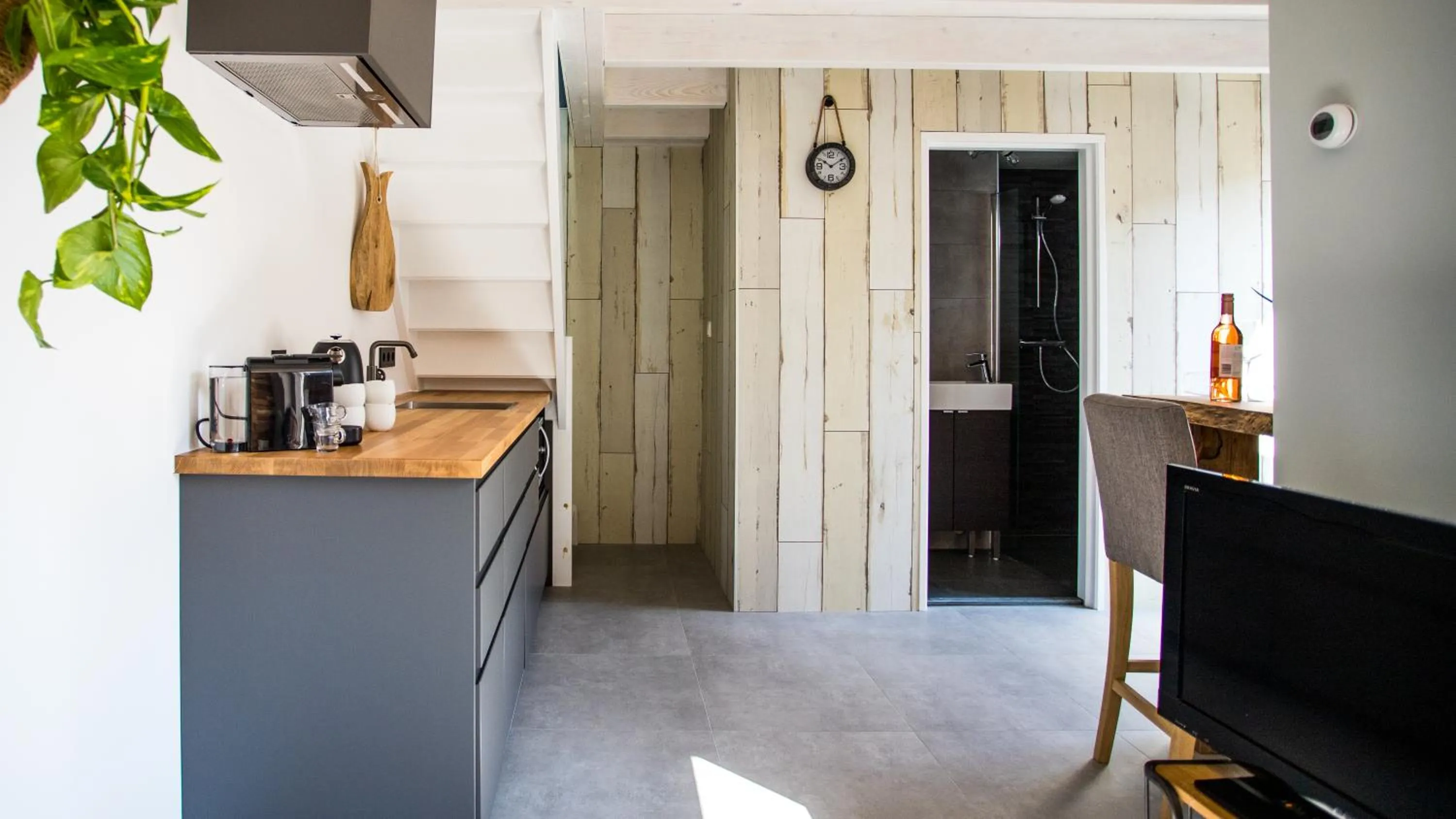 Coffee/tea facilities in B&B Joeys place