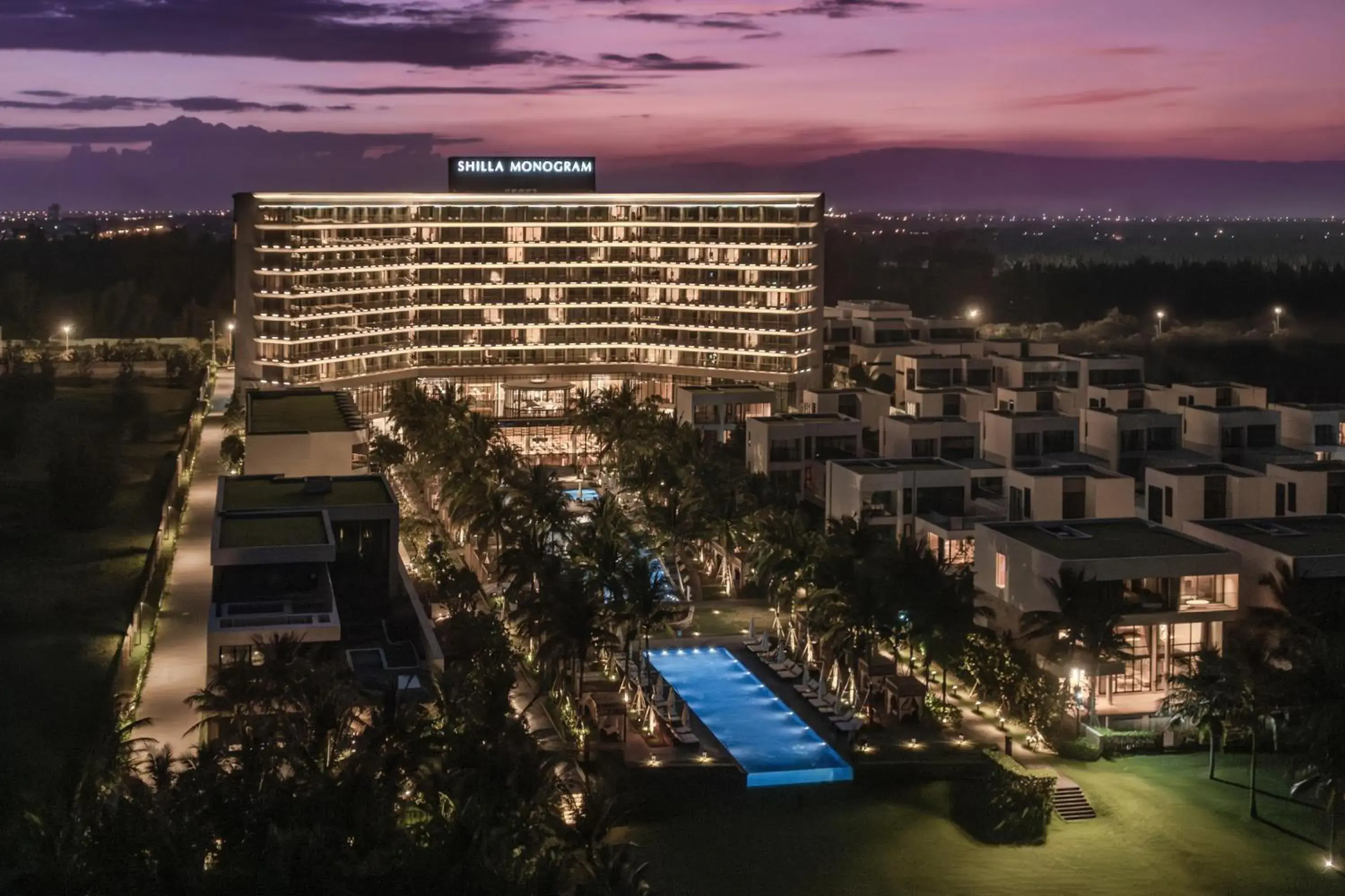 Swimming pool in Shilla Monogram Danang Swimming pool in Shilla Monogram Danang