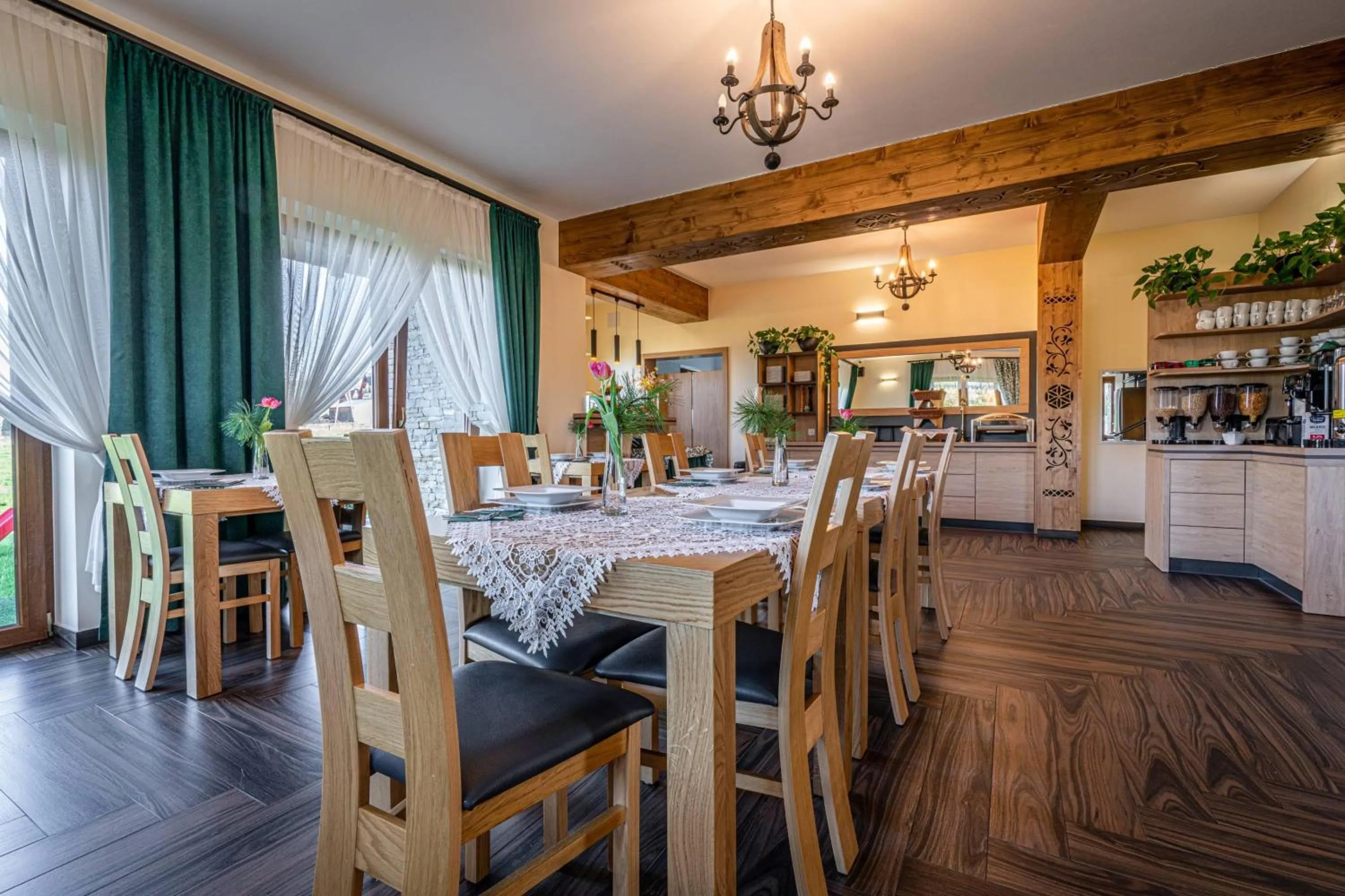 Dining area in Rezydencja Markowy Dworek