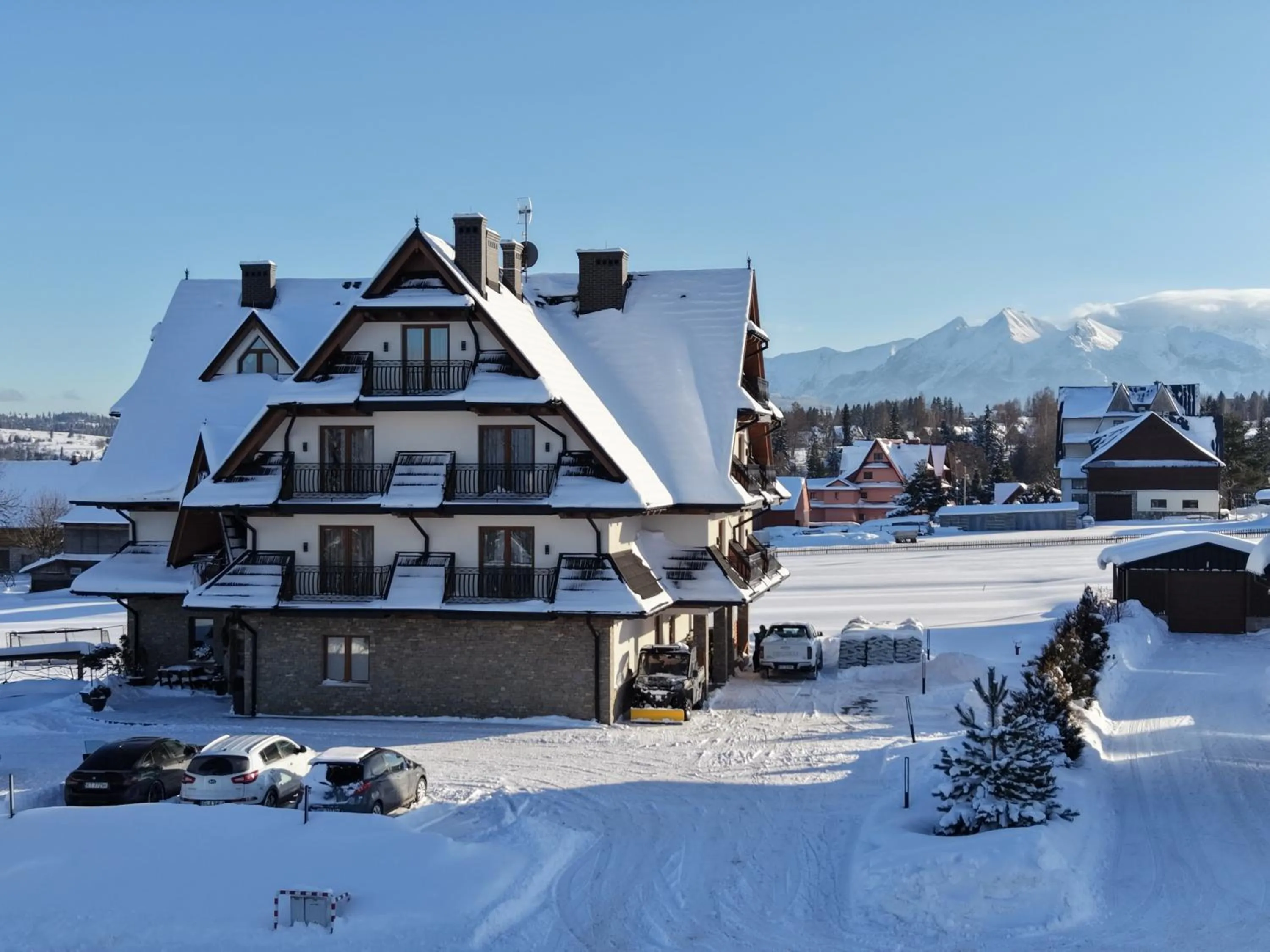 Property building in Rezydencja Markowy Dworek