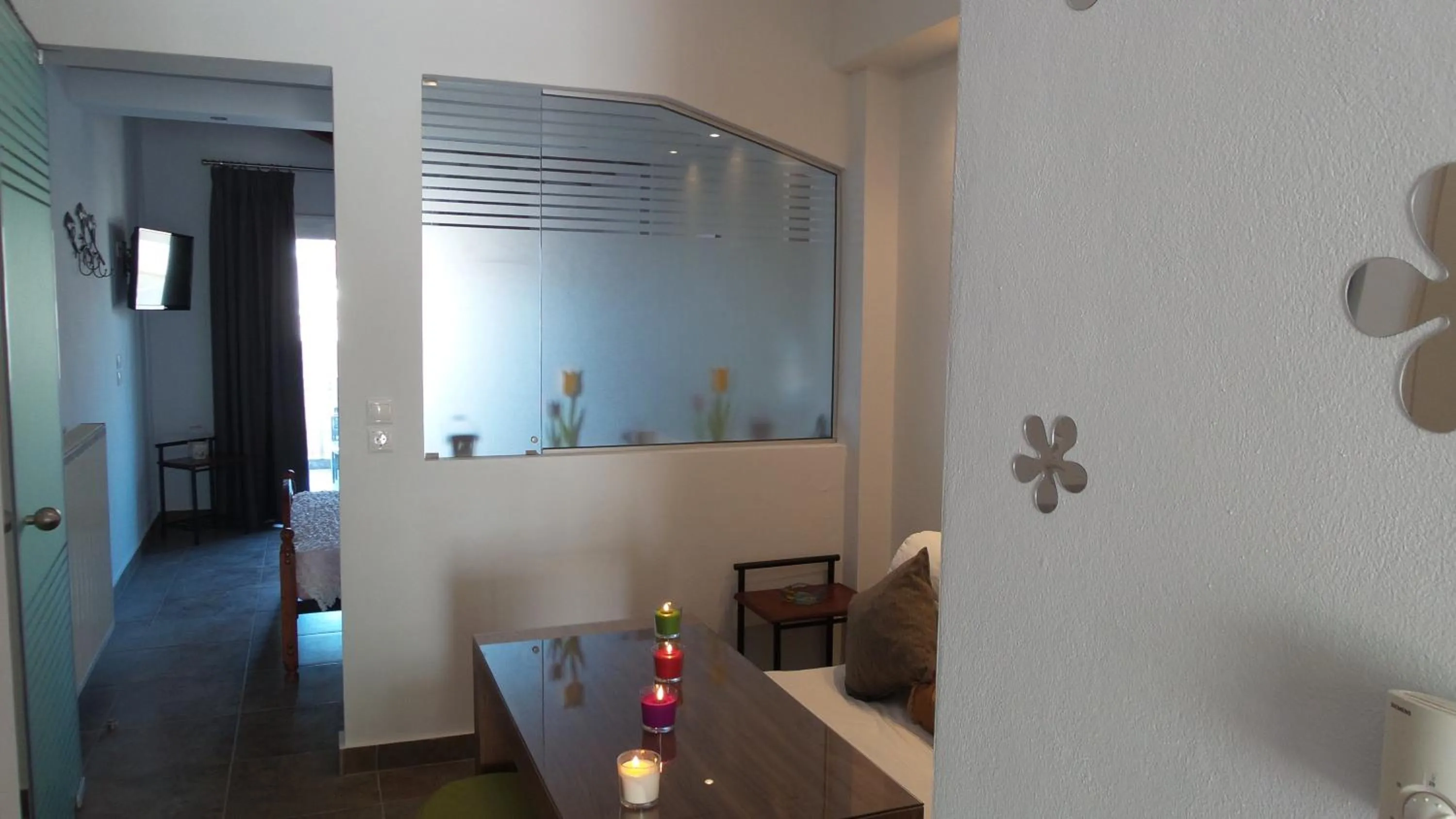 Studio Apartment with Sea View in House Roula