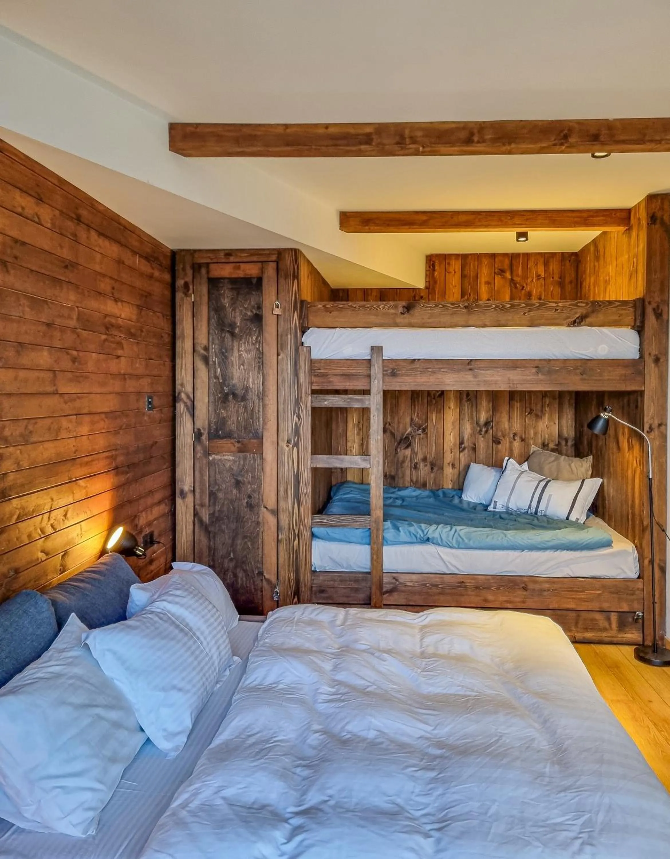 Bed in Atrium New Gudauri by Gudauri Travel