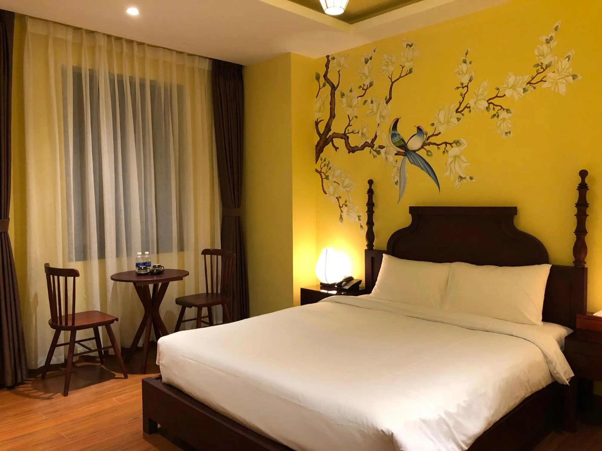 Bed in Le Grand Hanoi Hotel - The Oriental