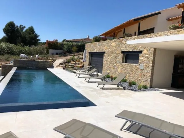 Patio in VILLA PADI La Cadière d'Azur