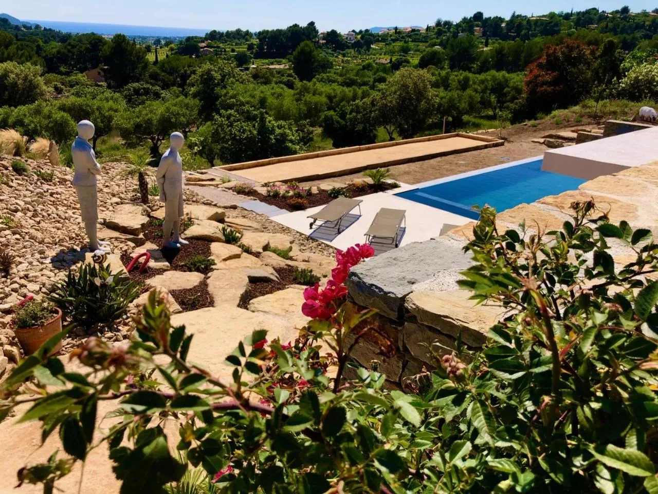 Pool view in VILLA PADI La Cadière d'Azur
