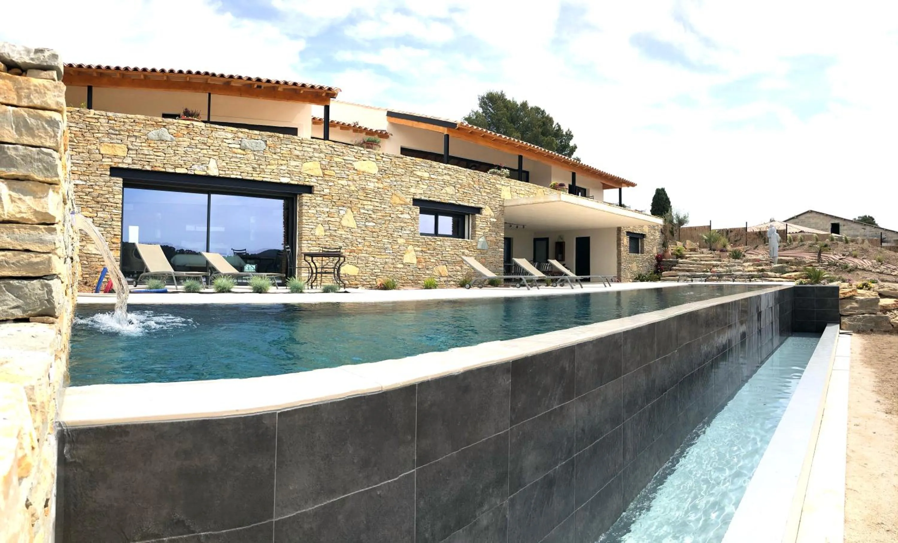 Property building in VILLA PADI La Cadière d'Azur