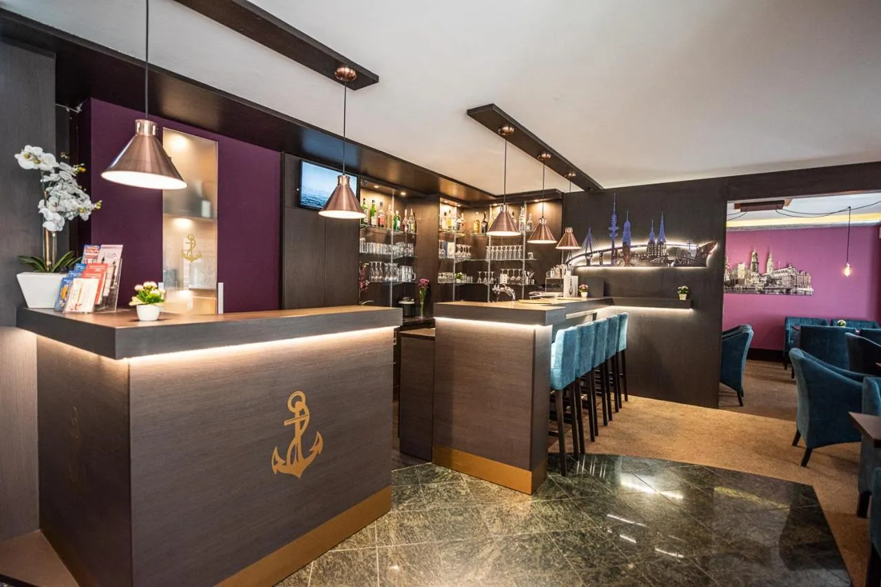 Lounge or bar in Hotel Hanseport Hamburg