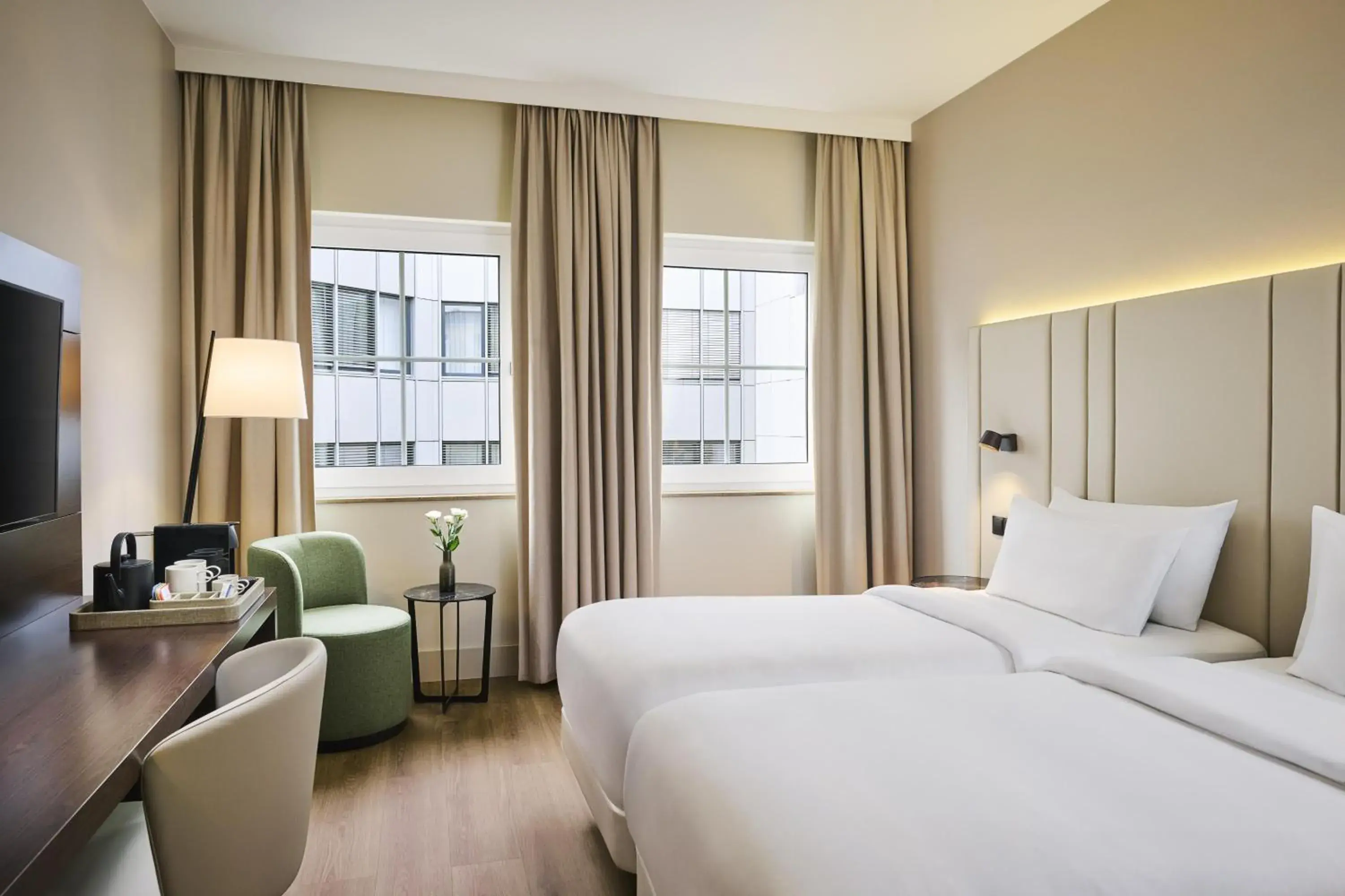 Bedroom, Bed in NH Düsseldorf Königsallee Bedroom, Bed in NH Düsseldorf Königsallee