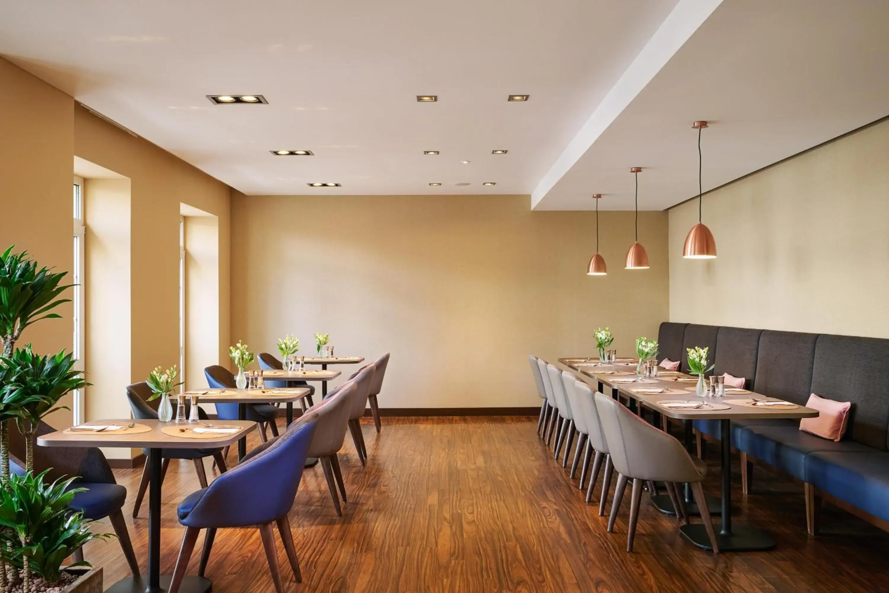 Restaurant/places to eat in NH Düsseldorf Königsallee Restaurant/places to eat in NH Düsseldorf Königsallee