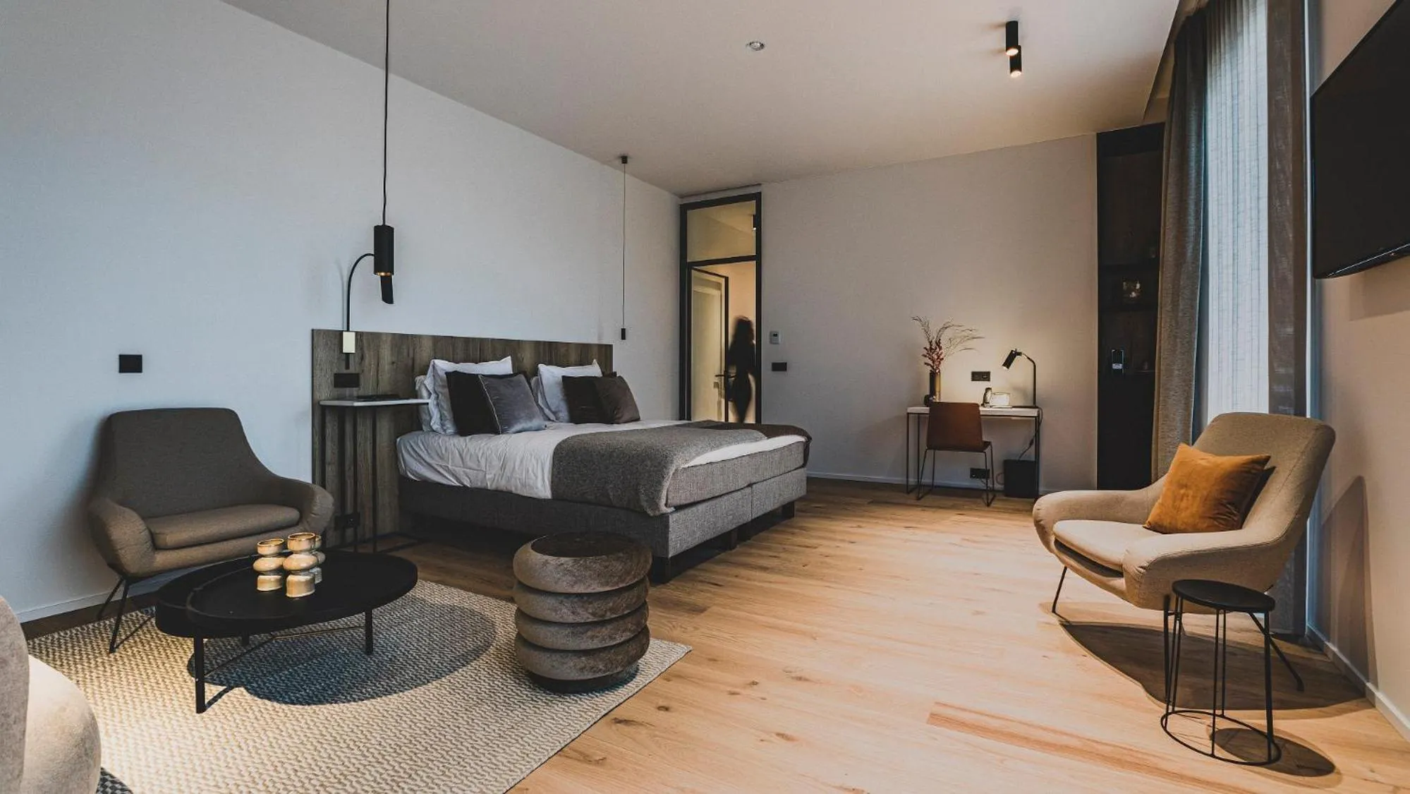 Photo of the whole room in Waer Waters Spa Hotel