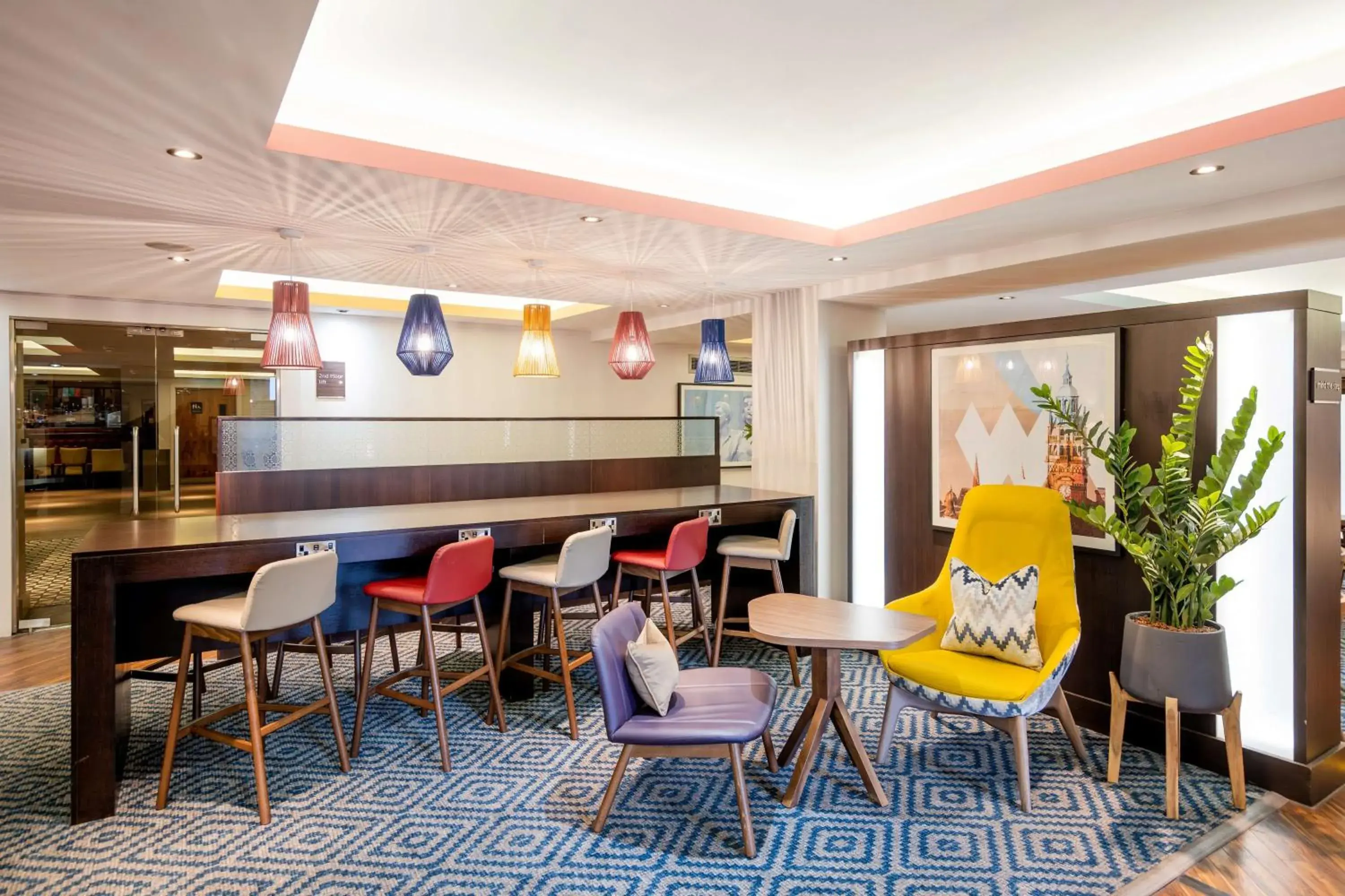 Lounge or bar in Hampton by Hilton Sheffield Lounge or bar in Hampton by Hilton Sheffield