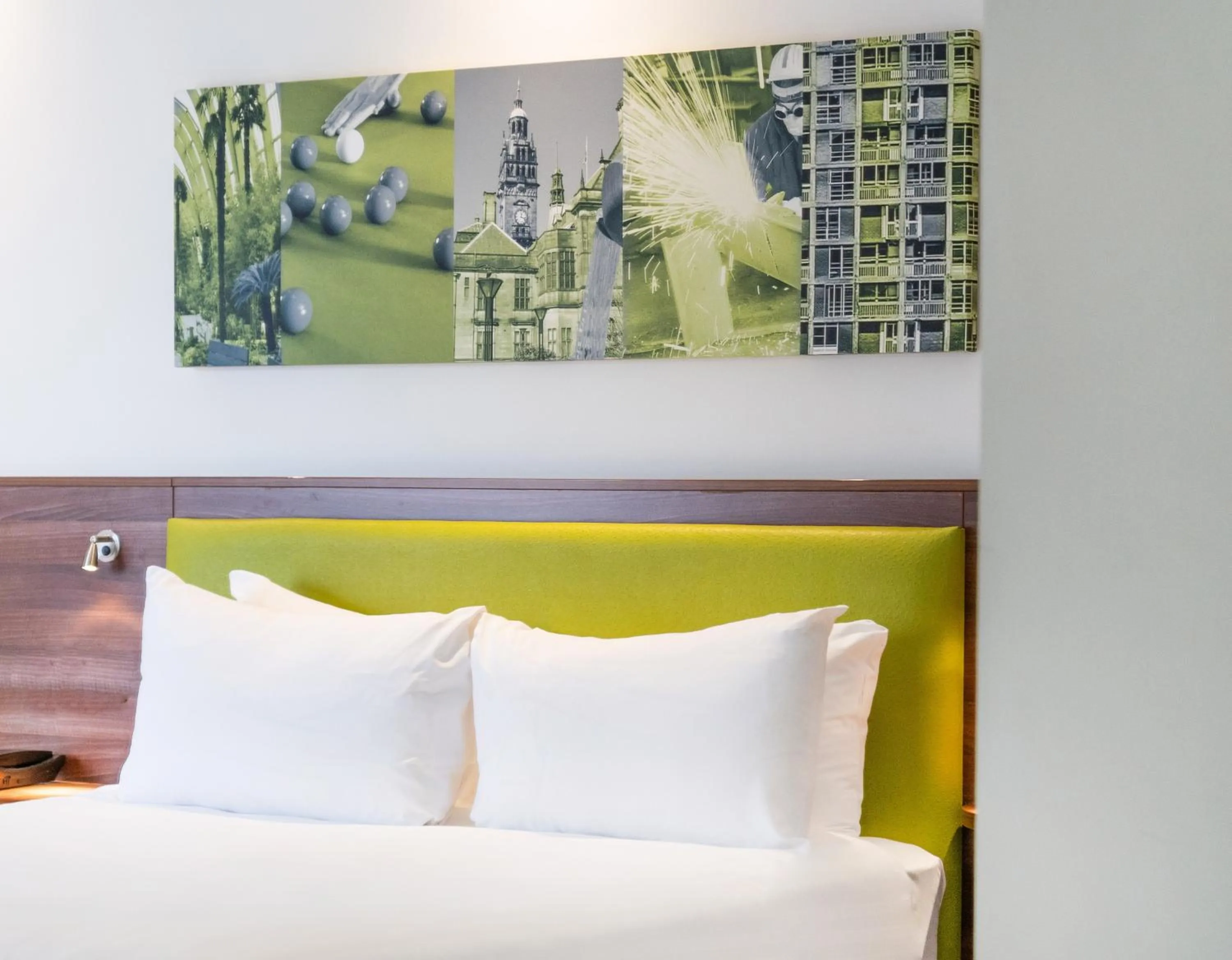 Bed in Hampton by Hilton Sheffield