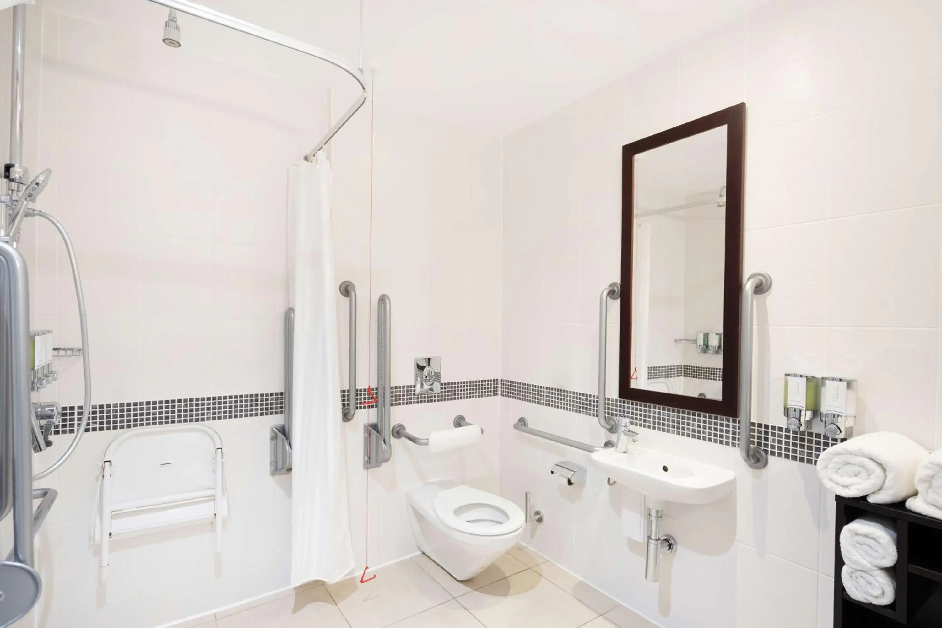 Bathroom in Hampton by Hilton Sheffield Bathroom in Hampton by Hilton Sheffield