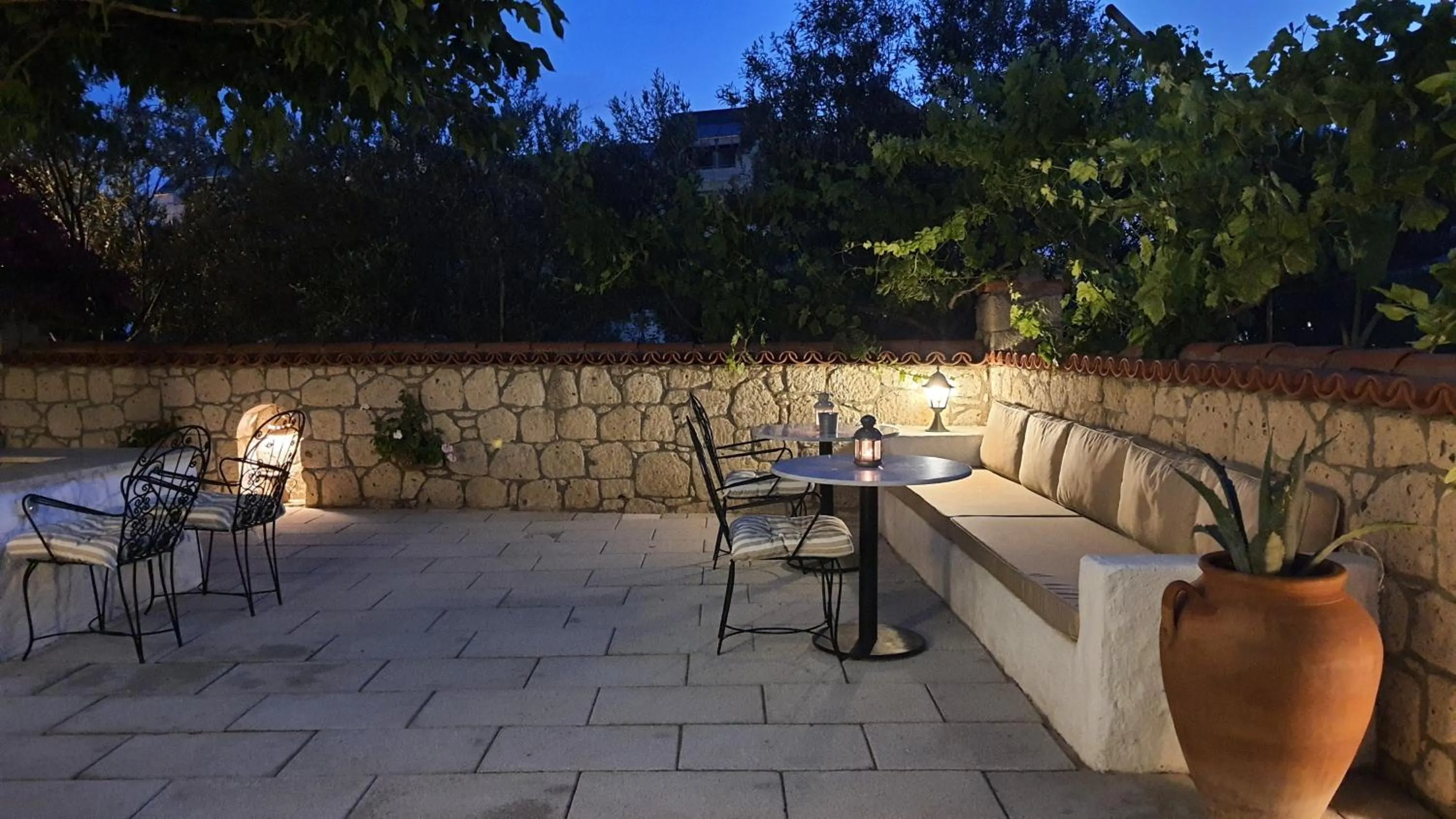 Night in Adelfia Hotel