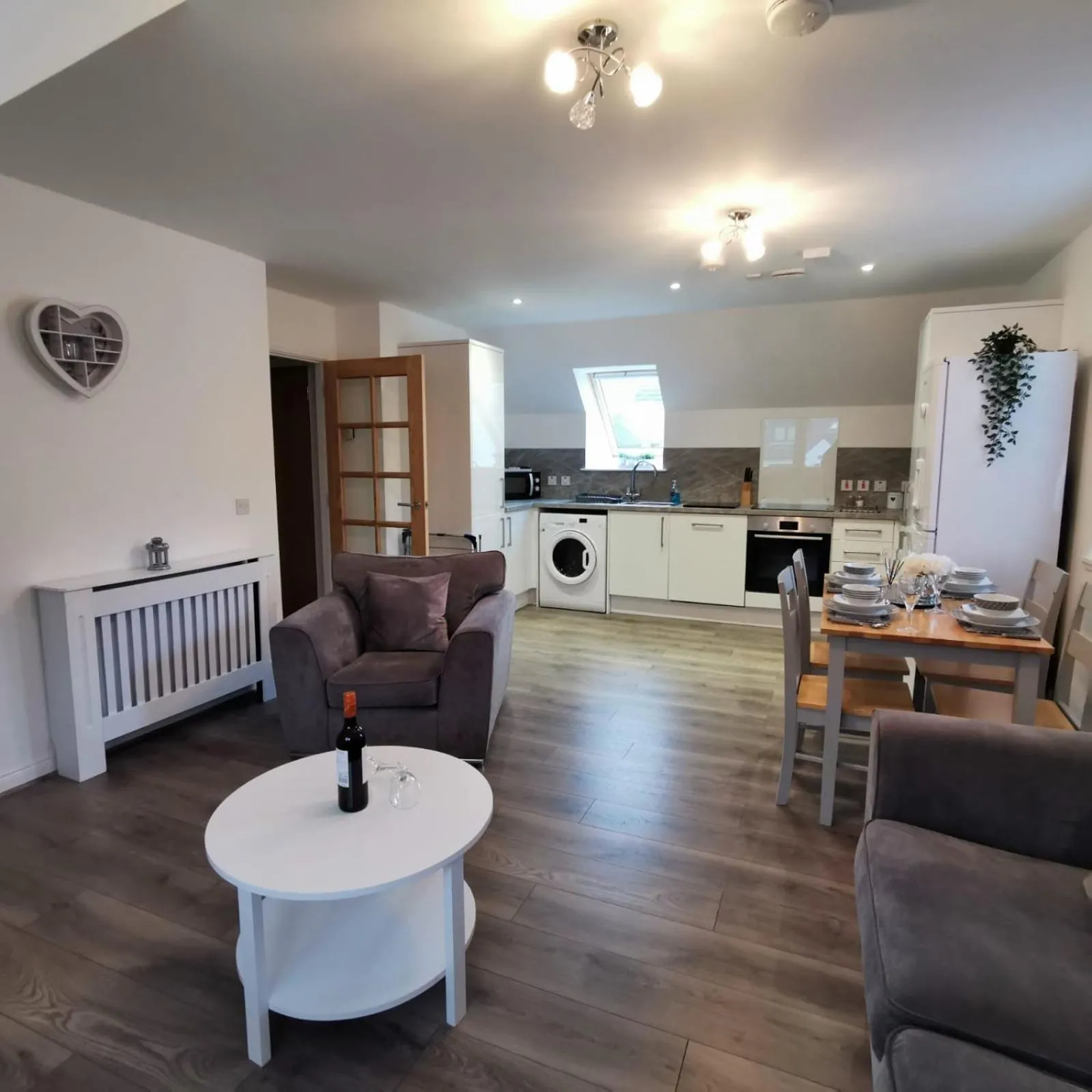 Two-Bedroom Apartment in Number 27