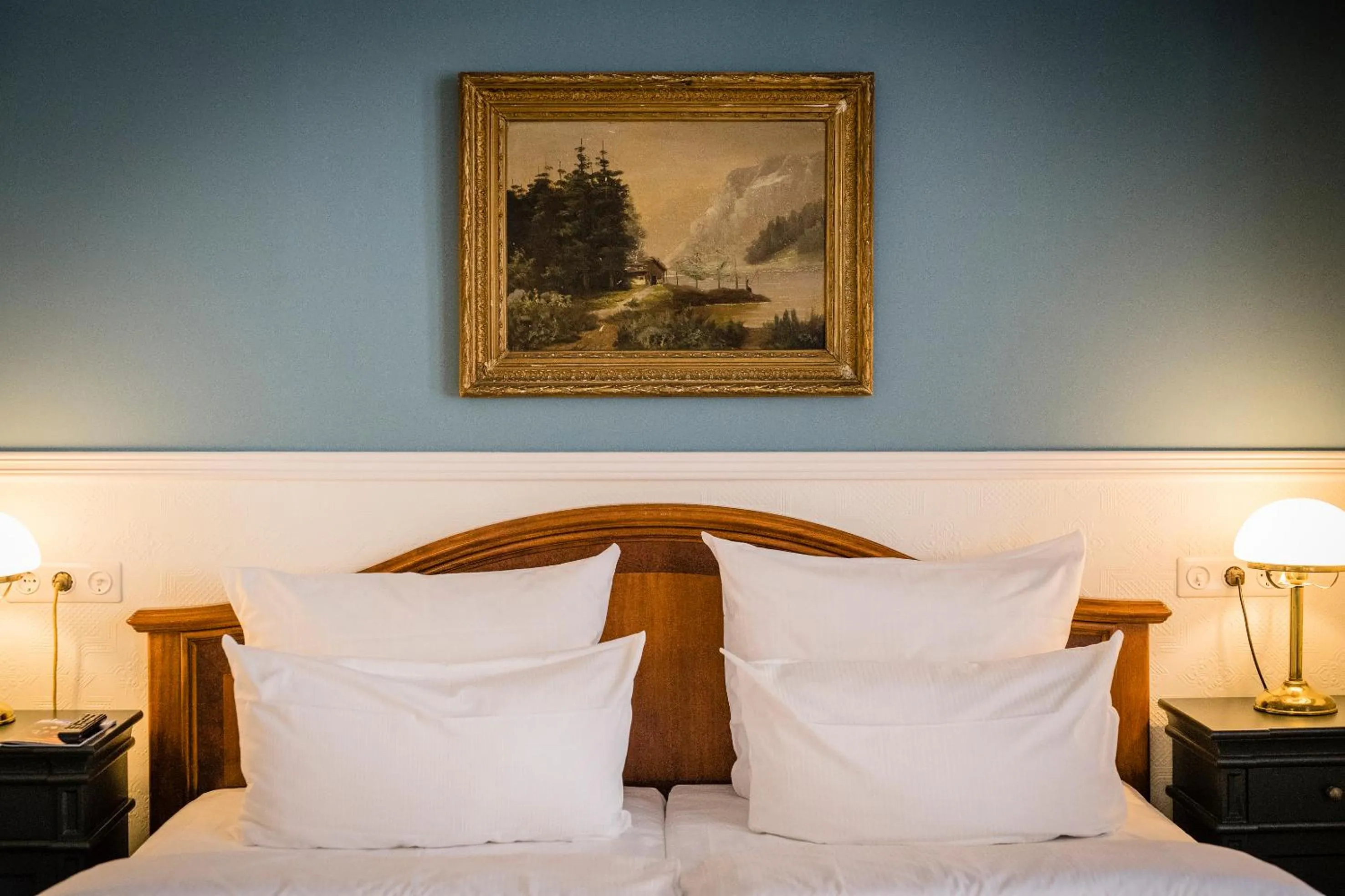 Bedroom, Bed in HENRI Hotel Berlin Kurfürstendamm