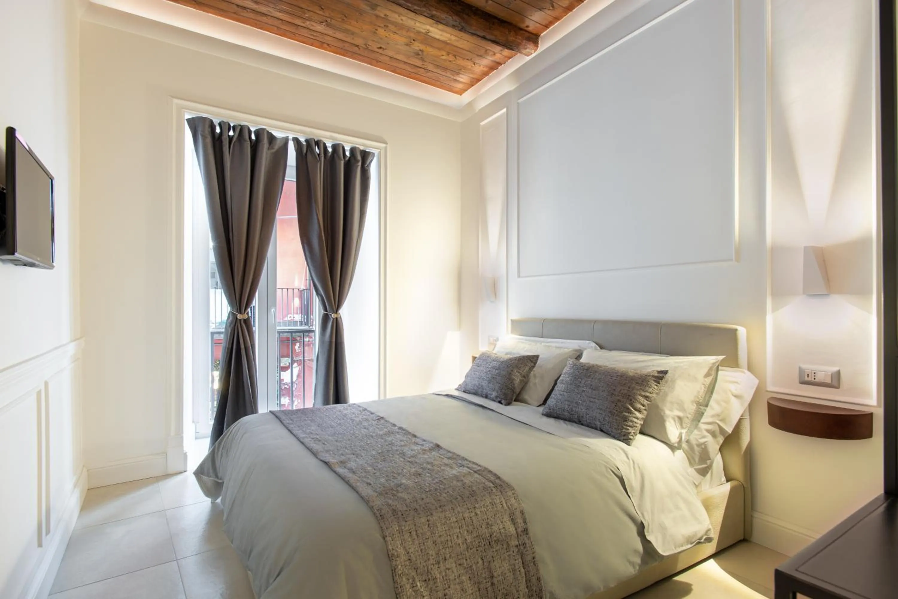 Bedroom, Bed in FAGì Rooms In Naples