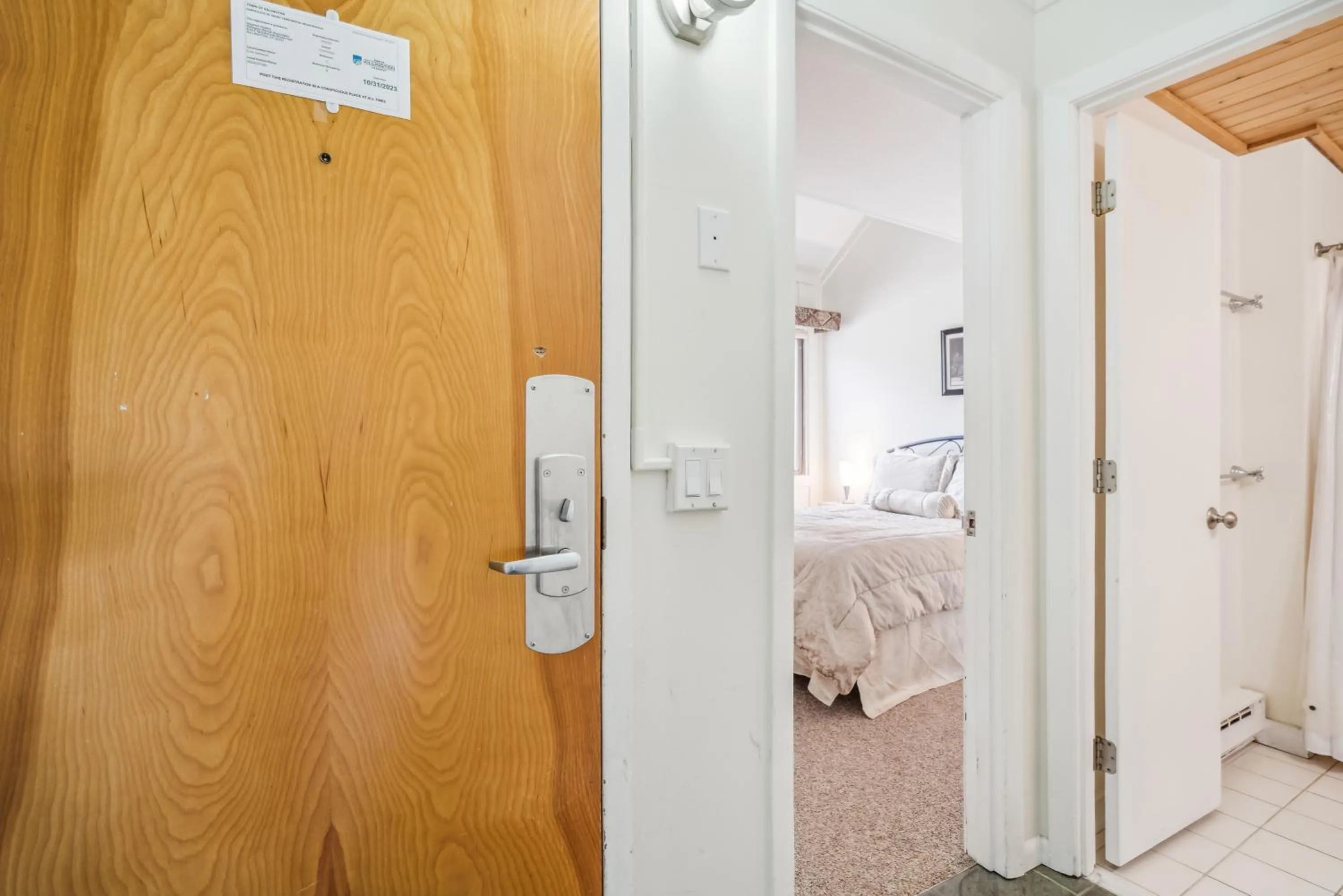 Bed in Three bedroom condo, Ski home Whiffletree E7