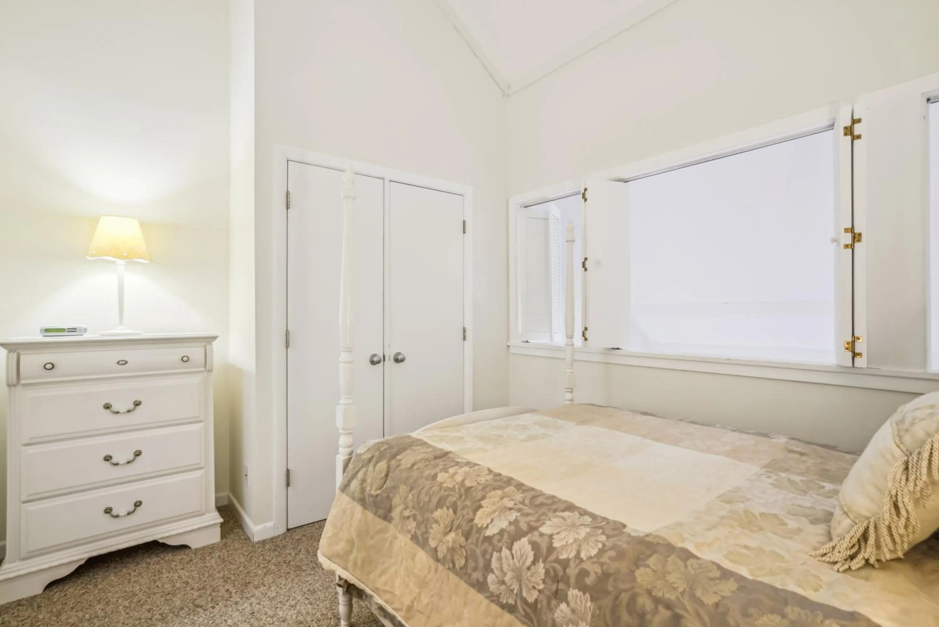 Bed in Three bedroom condo, Ski home Whiffletree E7