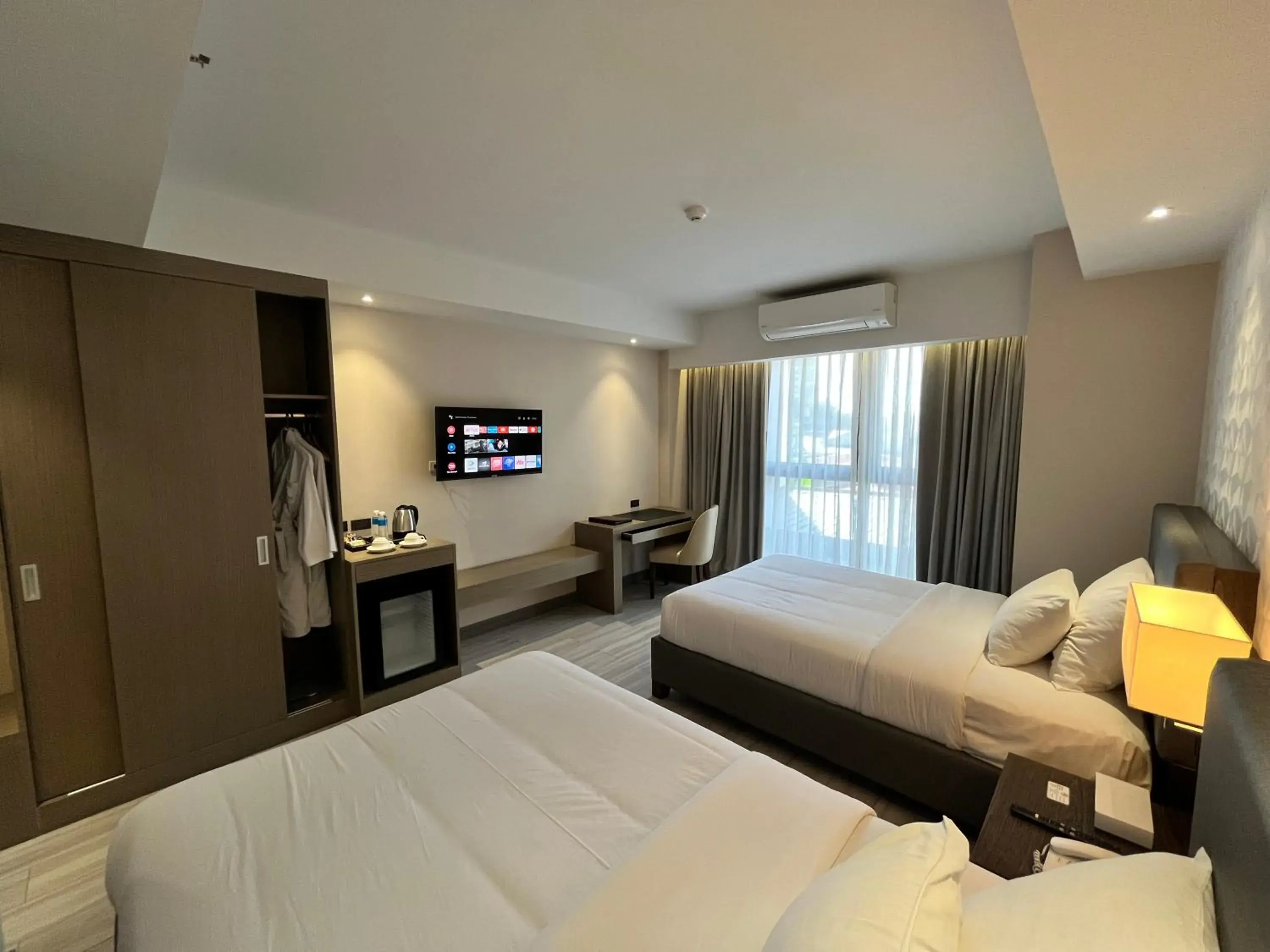 Bed in Capitol Hill Hotel and Suites Bed in Capitol Hill Hotel and Suites