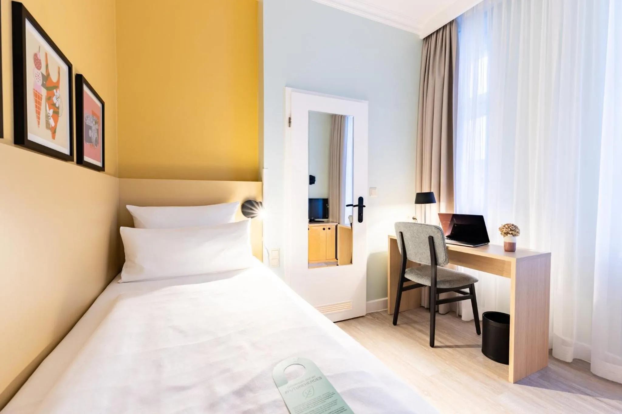 Photo of the whole room in Garner Hotel Berlin - Messe by IHG