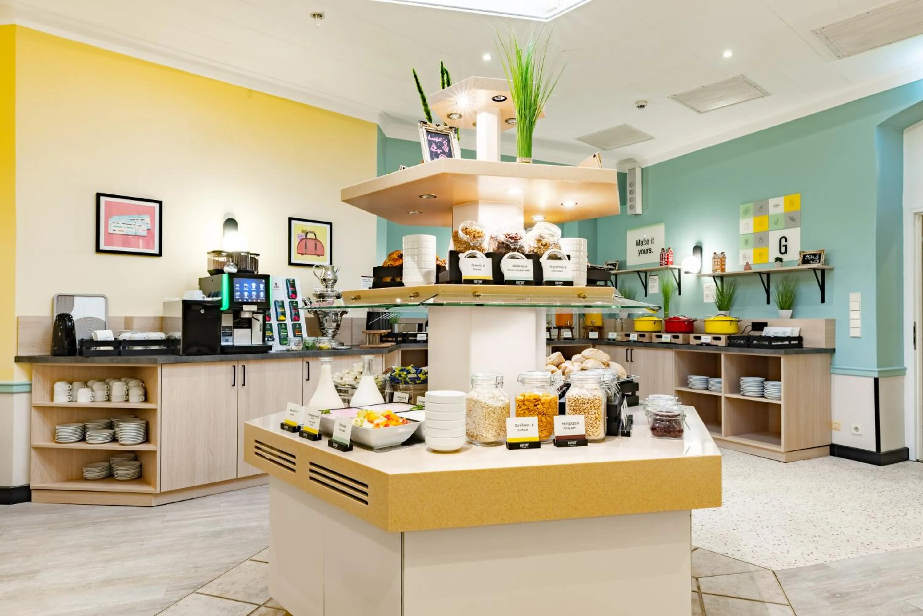 Breakfast in Garner Hotel Berlin - Messe by IHG