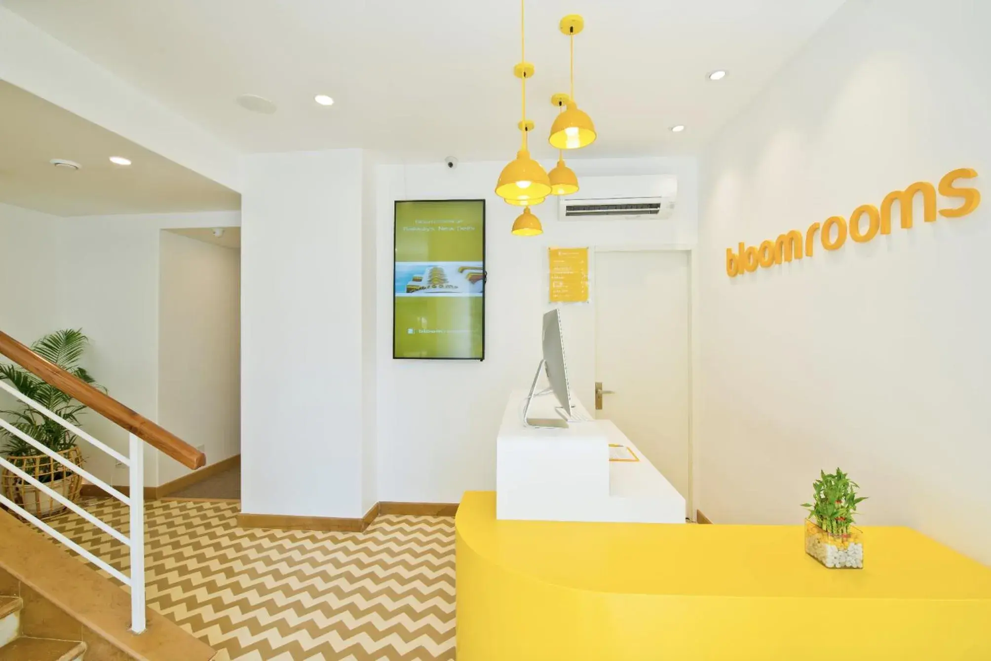 Lobby or reception in bloomrooms @ City Centre Lobby or reception in bloomrooms @ City Centre