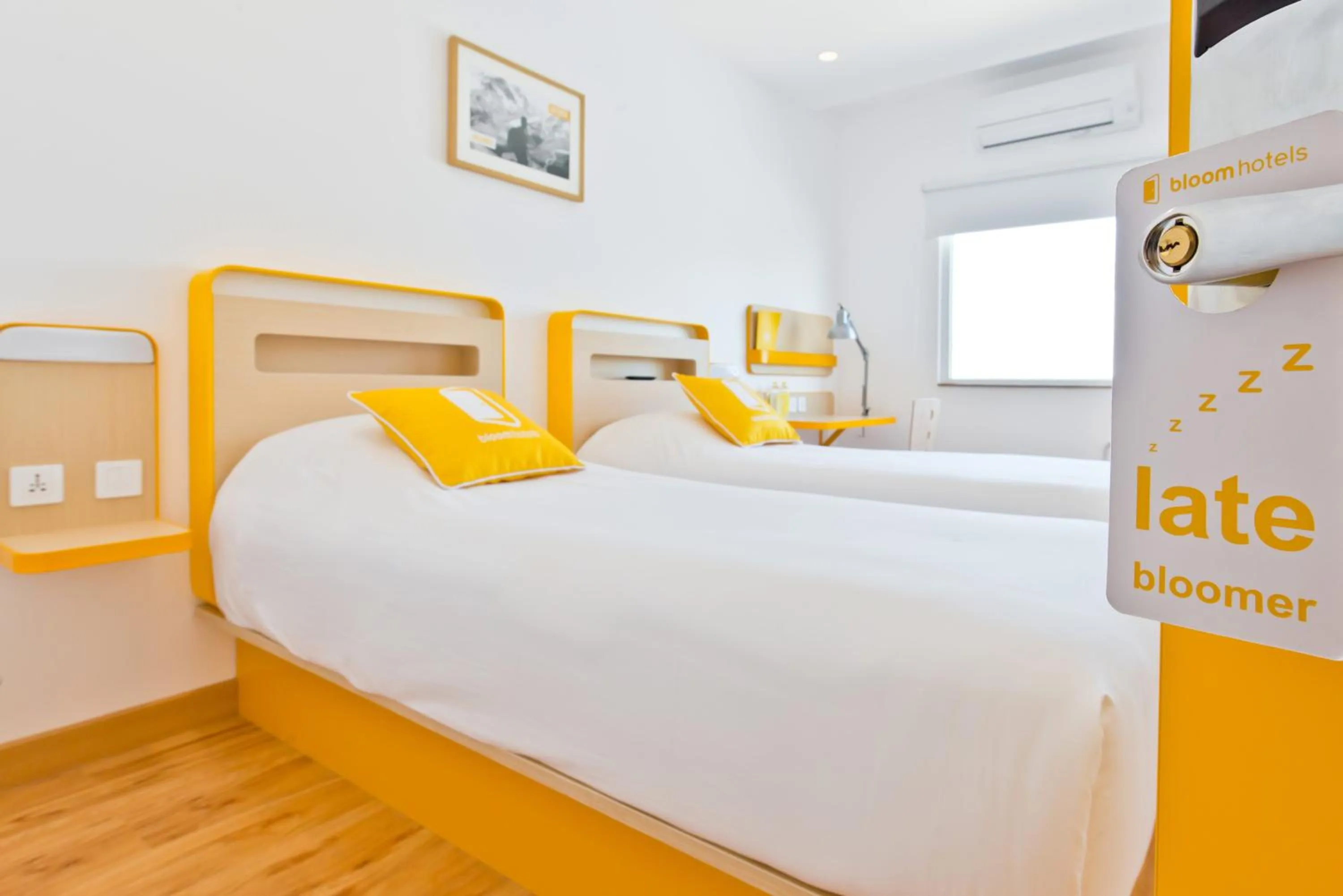 Bedroom, Bed in bloomrooms @ City Centre