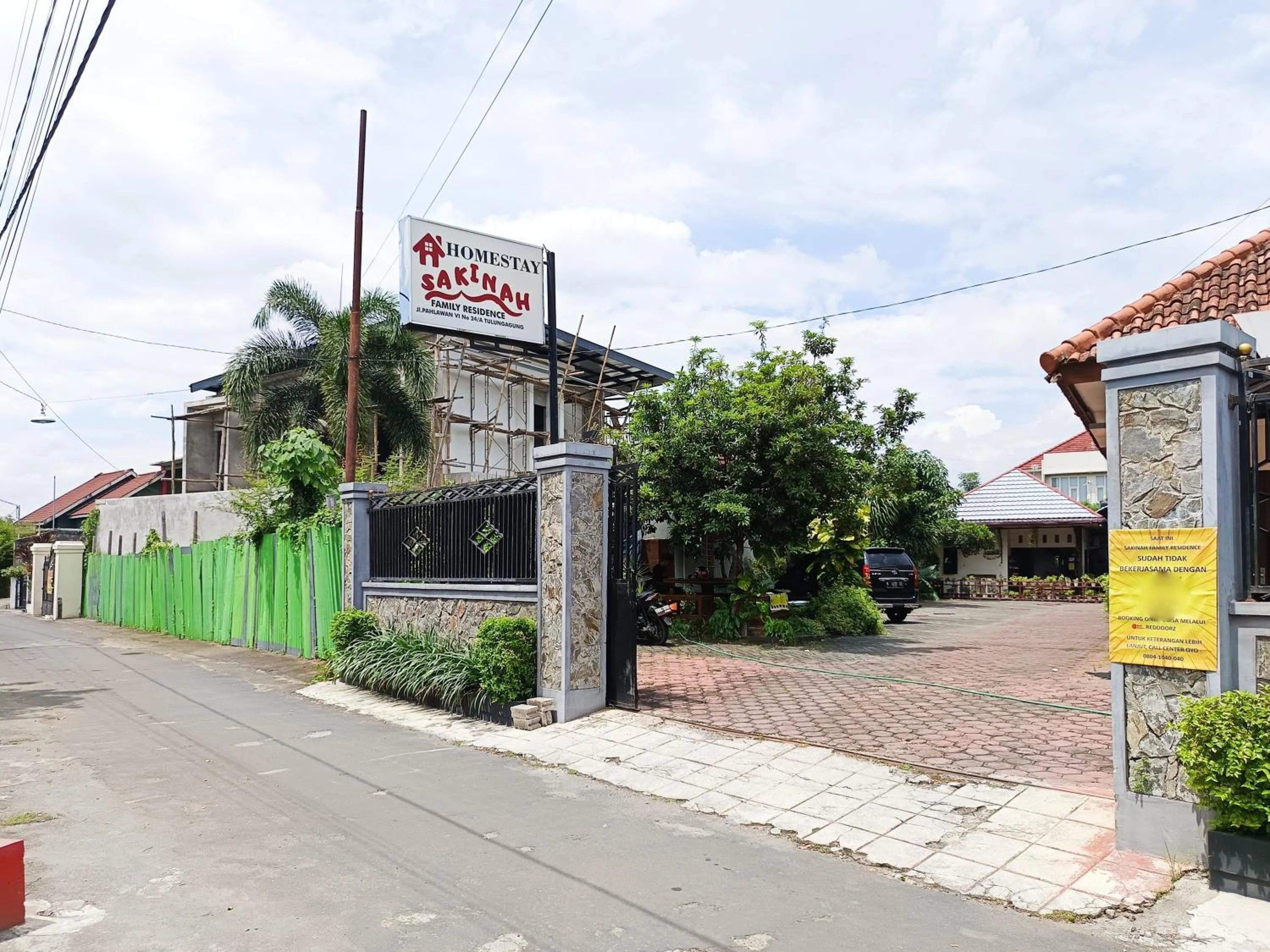 Facade/entrance in Sakinah Family Residence