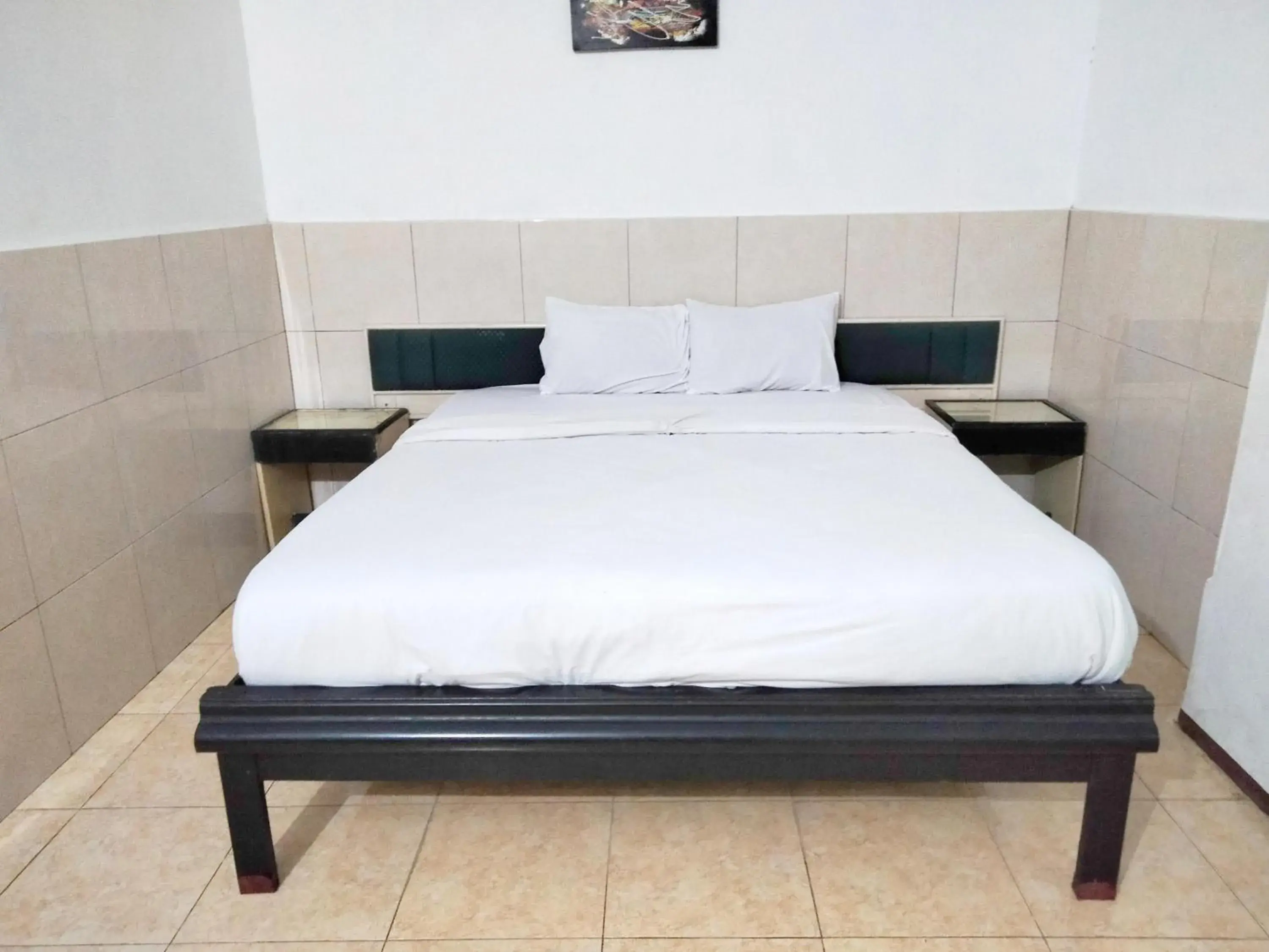 Bedroom, Bed in Sartika Hotel Mitra RedDoorz Pati Bedroom, Bed in Sartika Hotel Mitra RedDoorz Pati