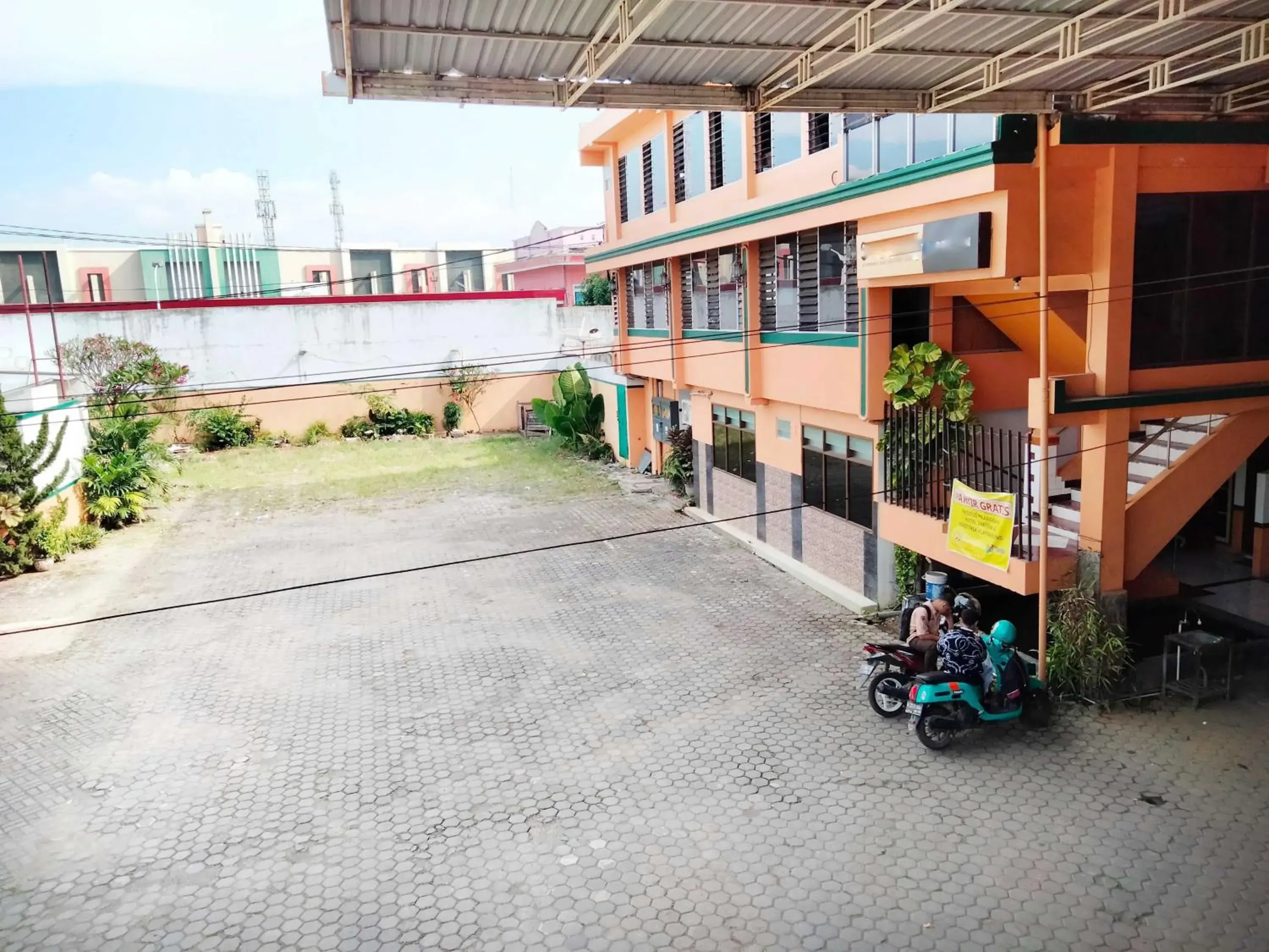 Facade/entrance in Sartika Hotel Mitra RedDoorz Pati Facade/entrance in Sartika Hotel Mitra RedDoorz Pati