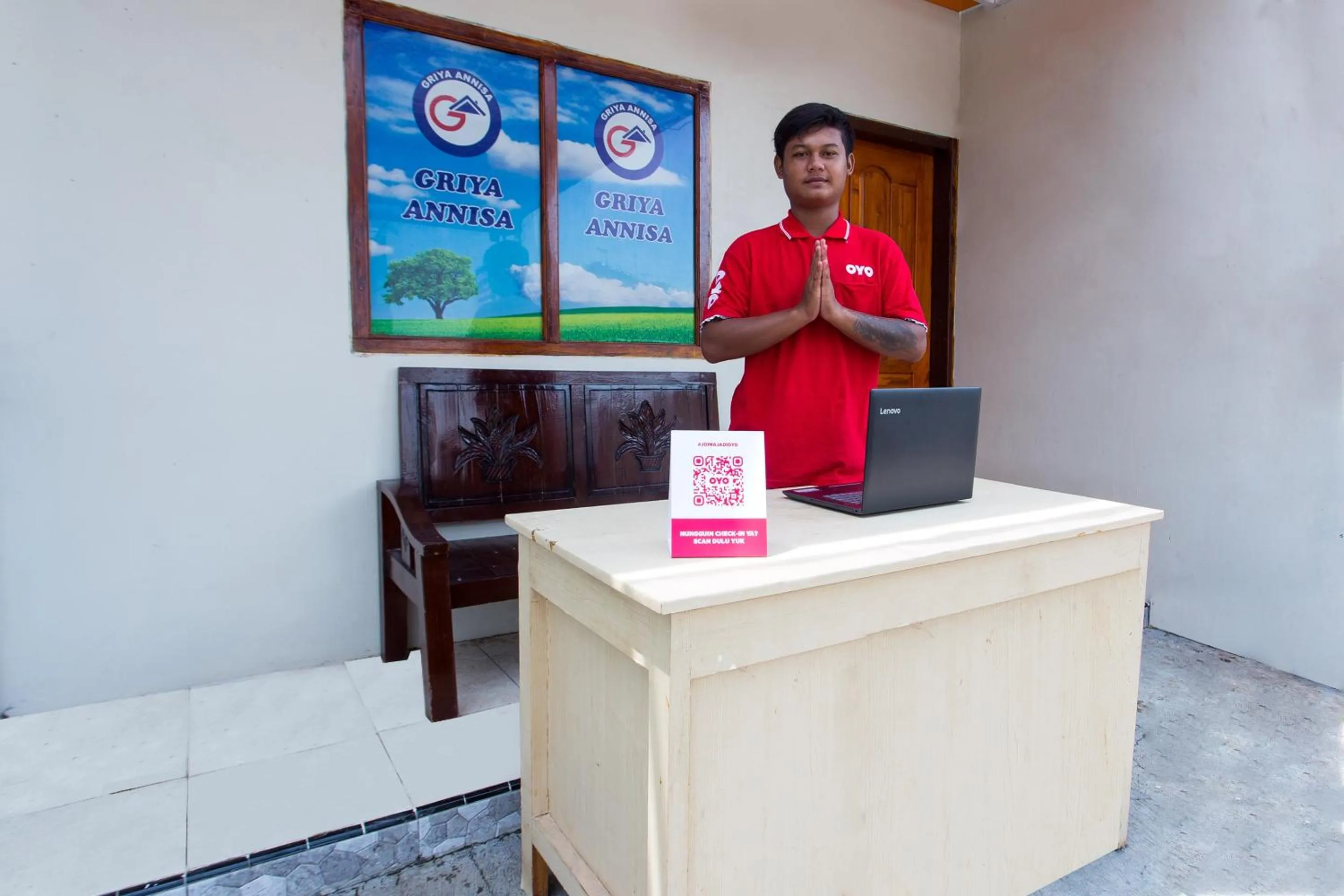 Lobby or reception in Hotel O Griya Annisa