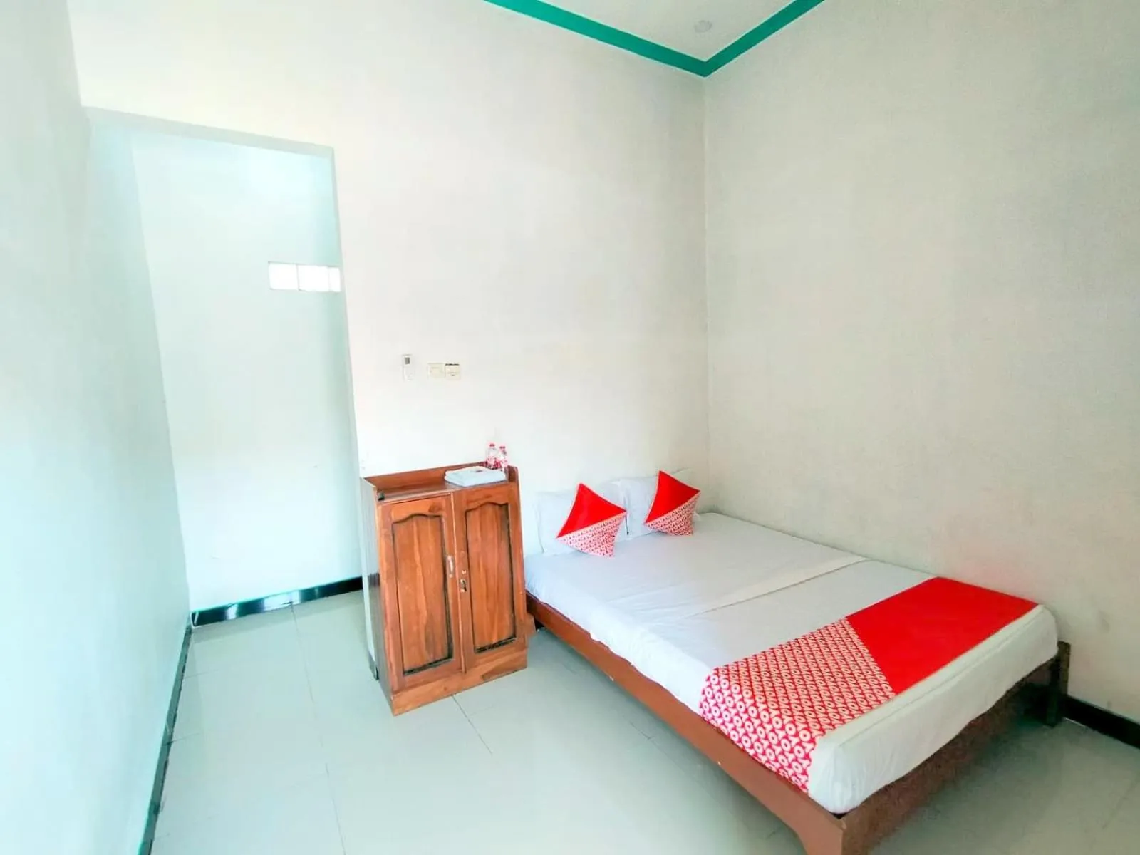 Bedroom, Bed in Hotel O Griya Annisa