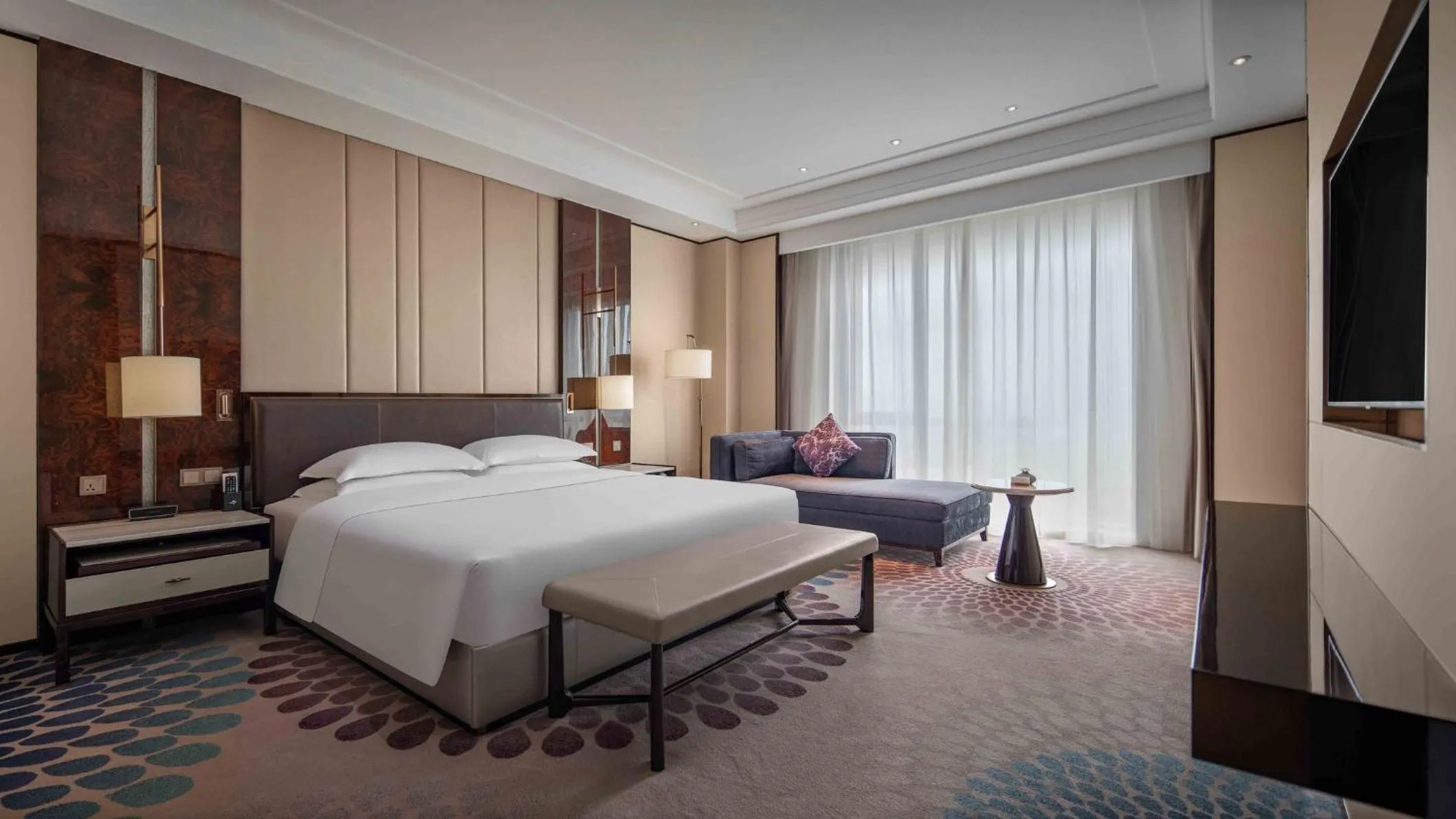 Photo of the whole room, Bed in Vignette Collection Haikou Yatter Hotel by IHG