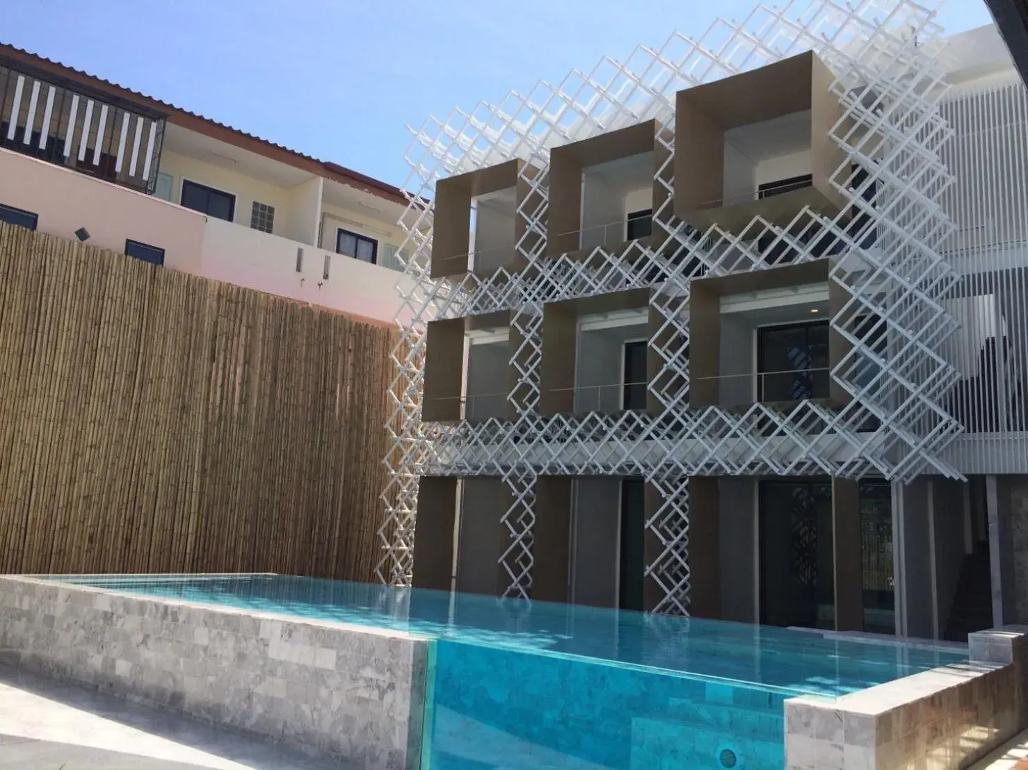 Property building in Yanud Residence Property building in Yanud Residence