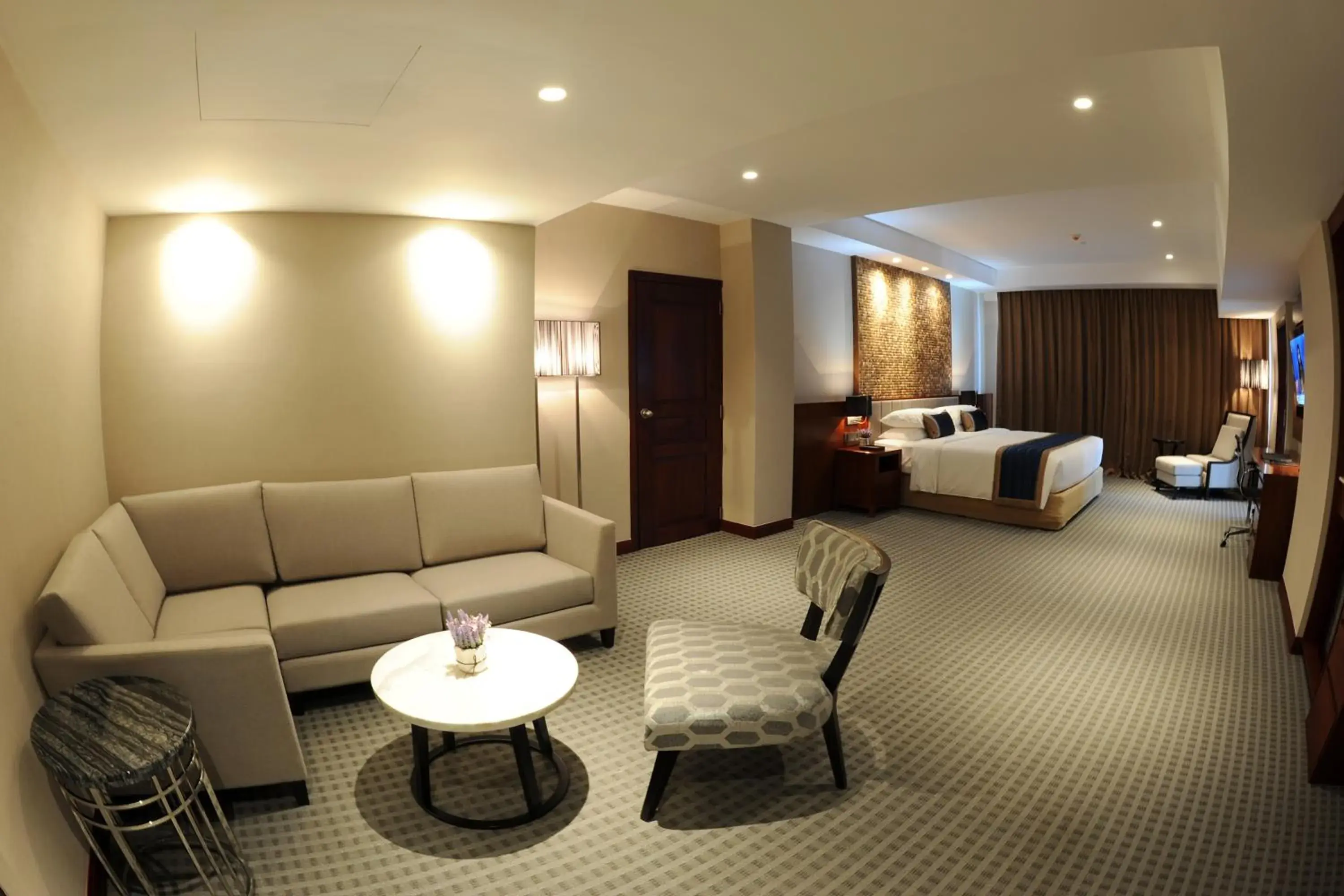 View (from property/room) in Yangon Thanlwin Hotel View (from property/room) in Yangon Thanlwin Hotel