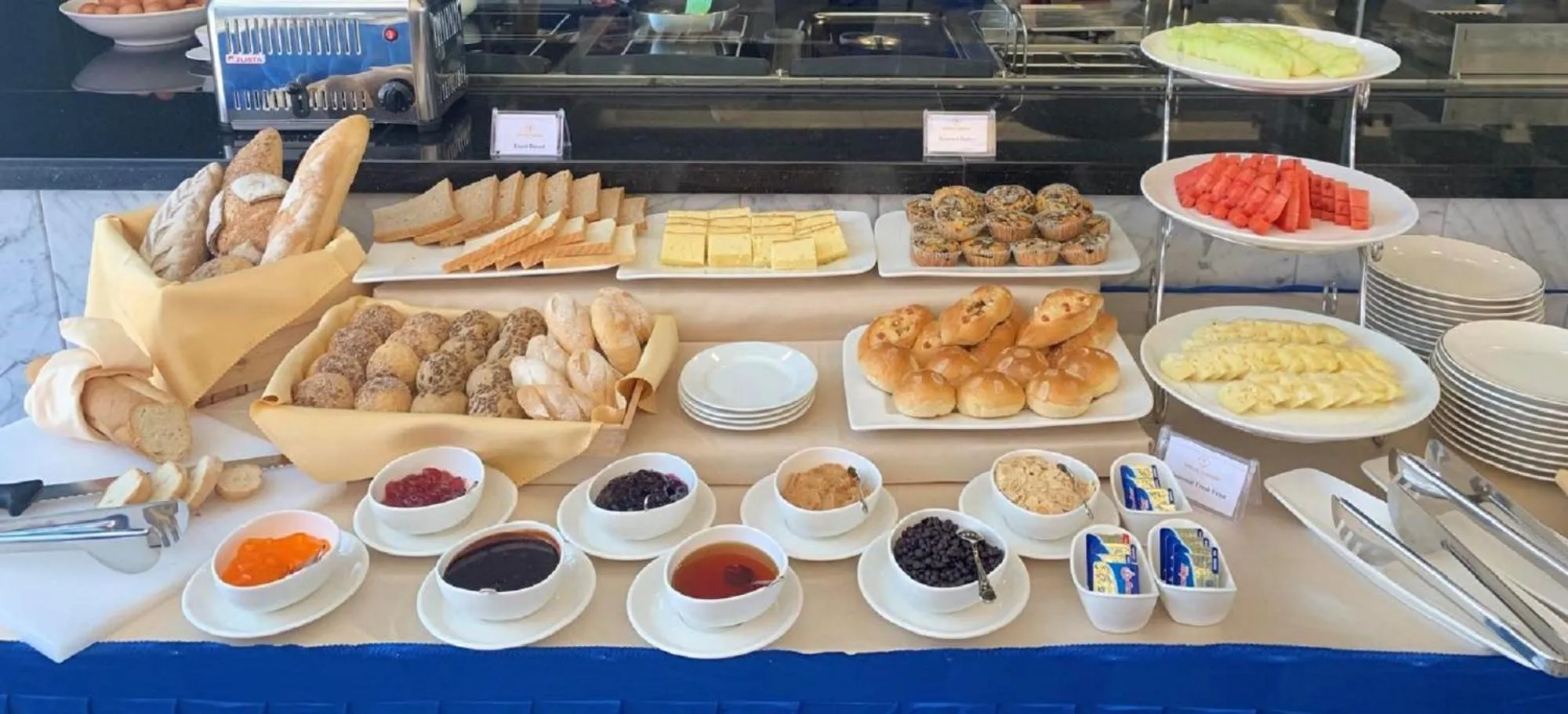 Breakfast in Yangon Thanlwin Hotel