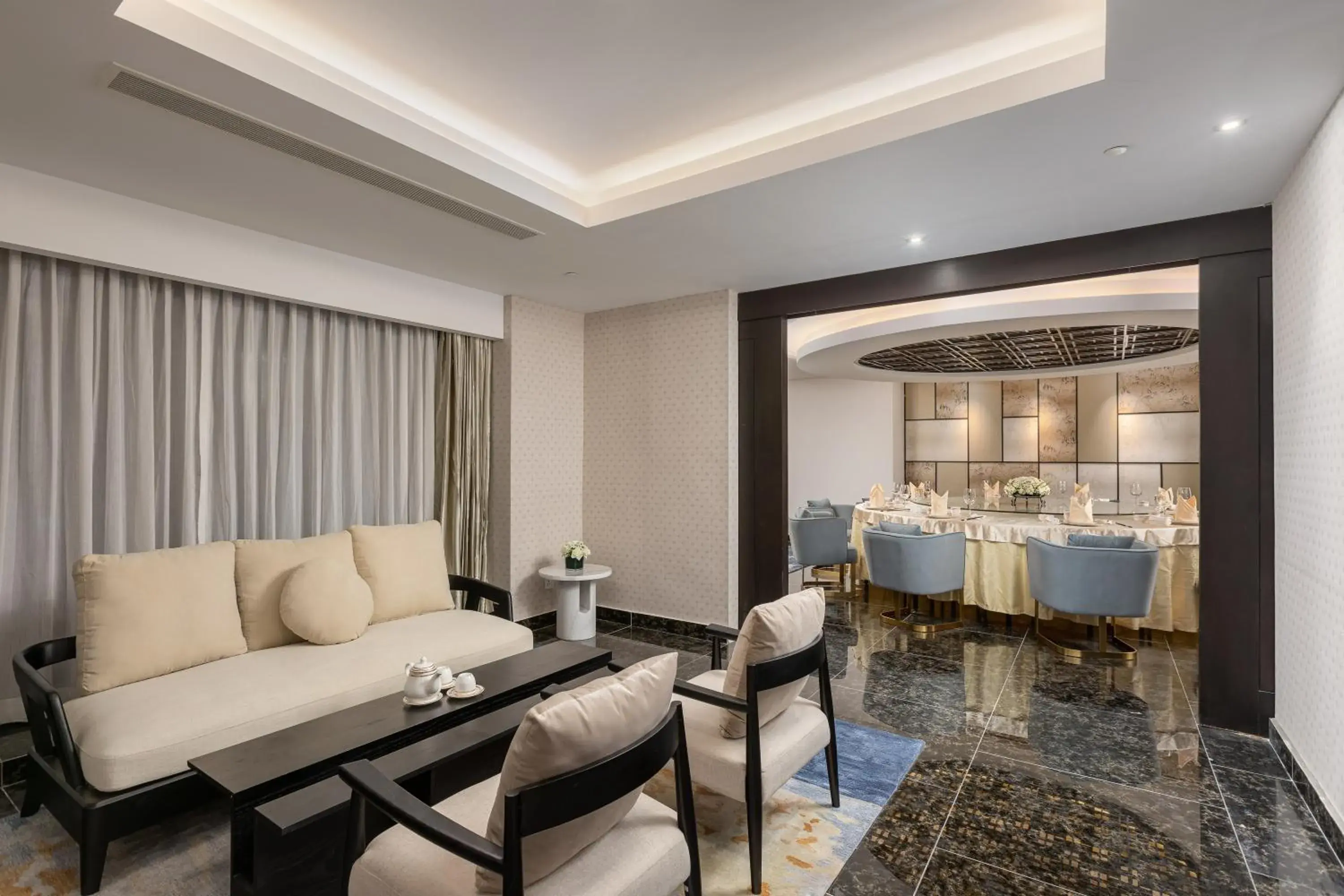 Restaurant/places to eat in Yangon Thanlwin Hotel Restaurant/places to eat in Yangon Thanlwin Hotel