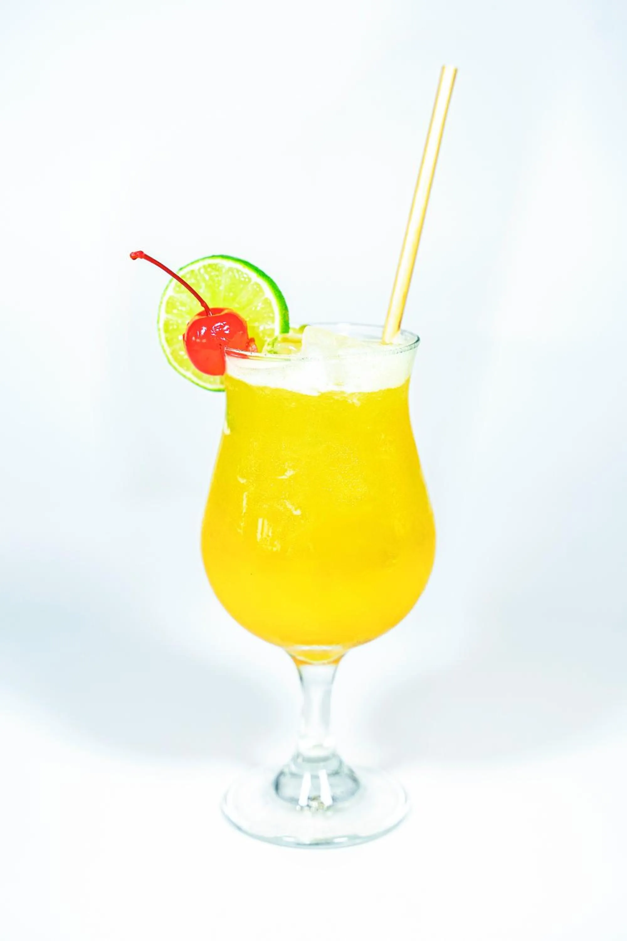 Lounge or bar in Poulo Wai Hotel, Trademark Collection by Wyndham