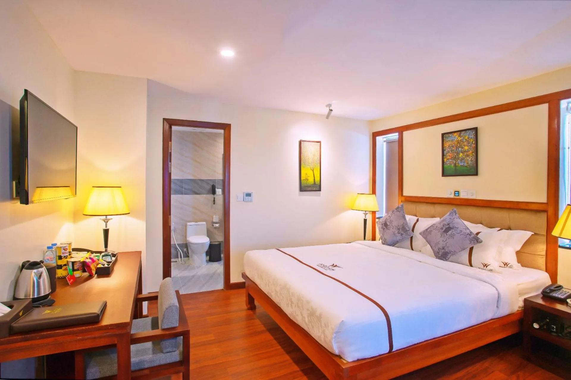 Bedroom, Bed in Poulo Wai Hotel, Trademark Collection by Wyndham