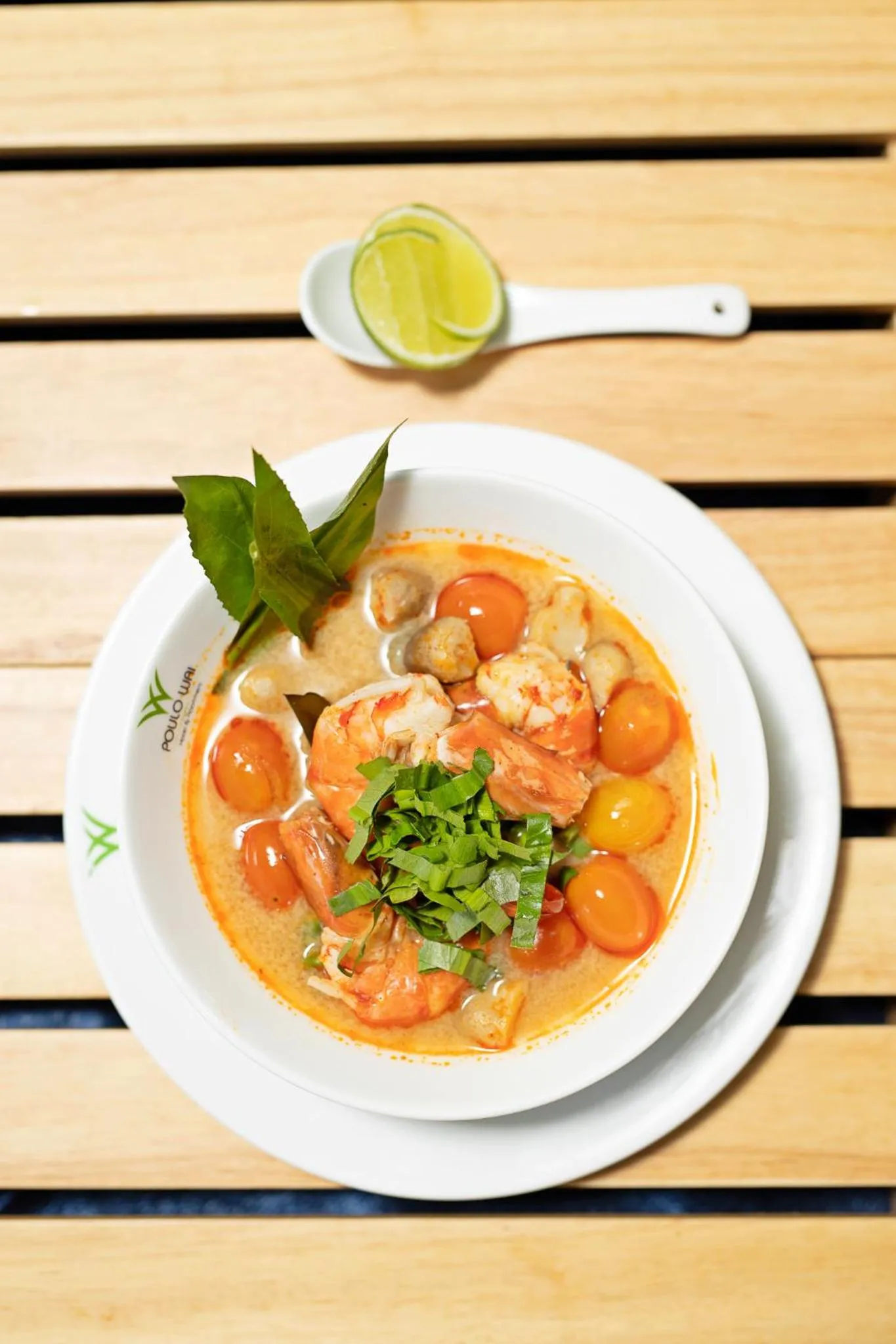 Lounge or bar in Poulo Wai Hotel, Trademark Collection by Wyndham