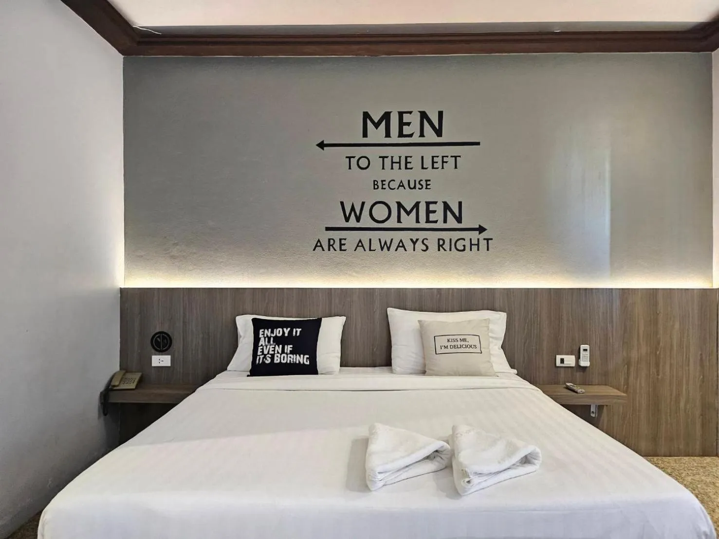 Bedroom, Bed in Paramount Palace Hotel Dannok