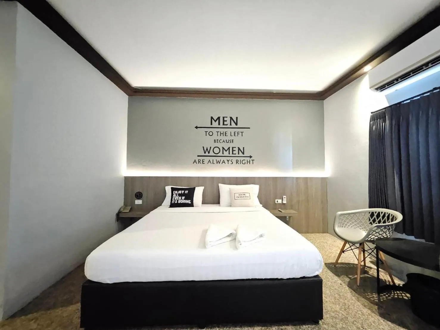 Bedroom, Bed in Paramount Palace Hotel Dannok