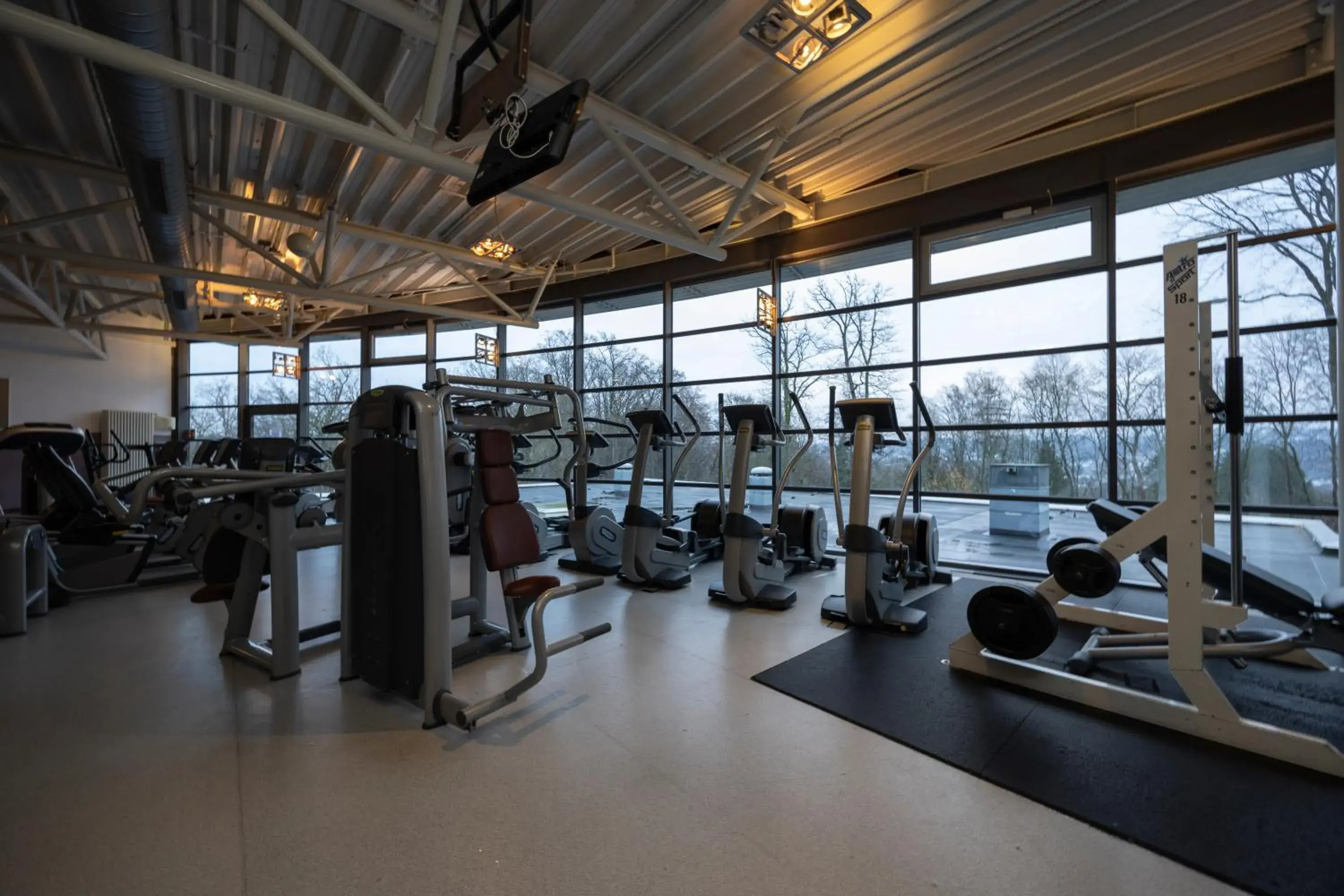 Fitness centre/facilities in Fletcher Hotel-Restaurant Arnsberg-Sauerland Fitness centre/facilities in Fletcher Hotel-Restaurant Arnsberg-Sauerland