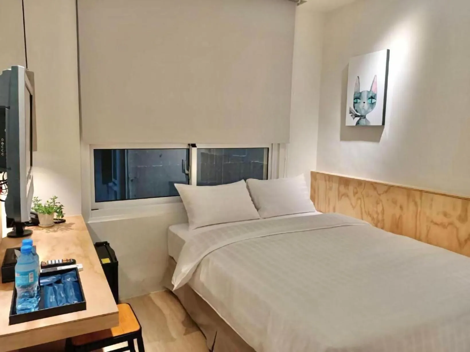 Bed in Home Rest Hotel 2