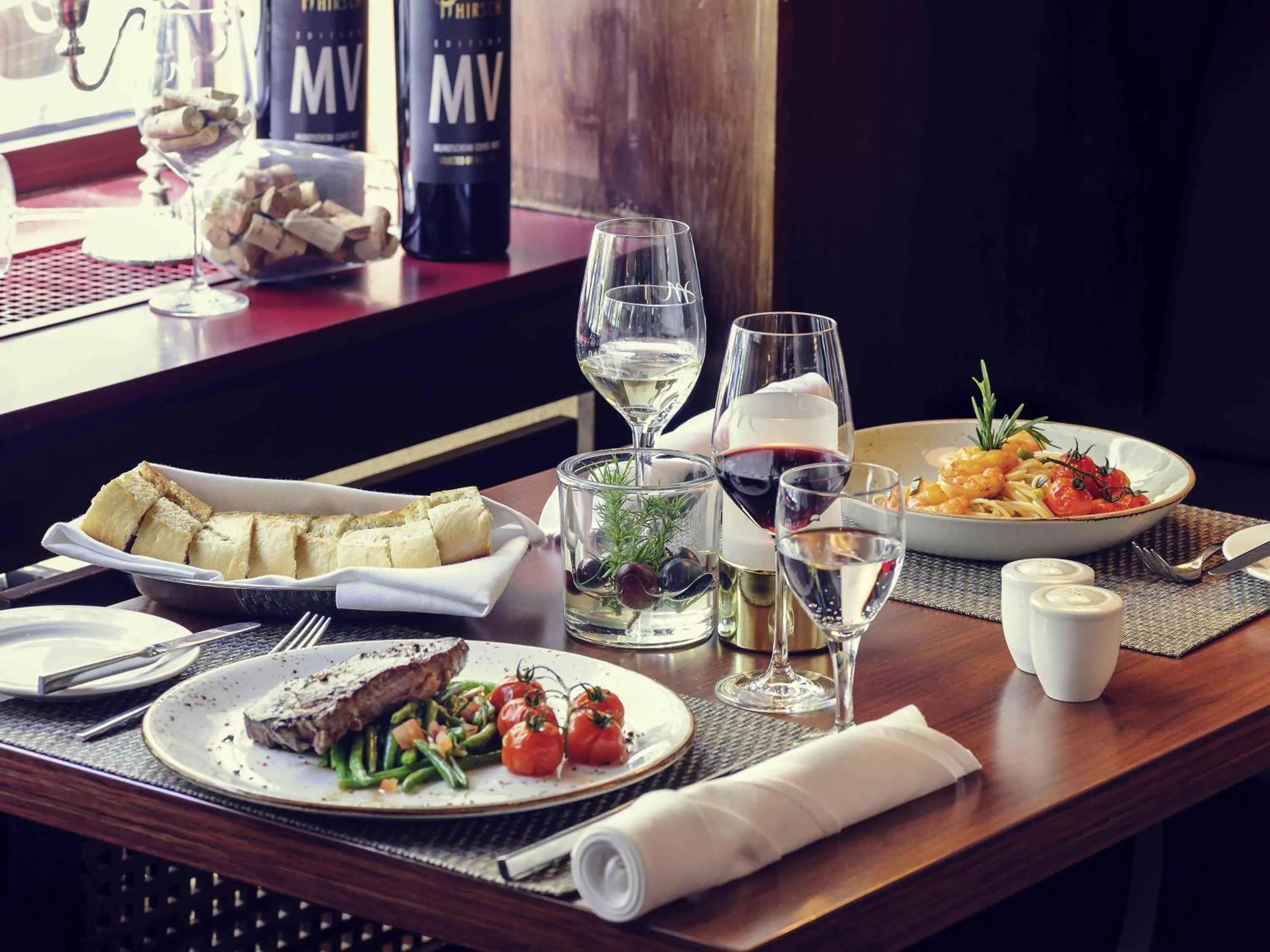 Restaurant/places to eat in Mercure Hotel Düsseldorf City Center