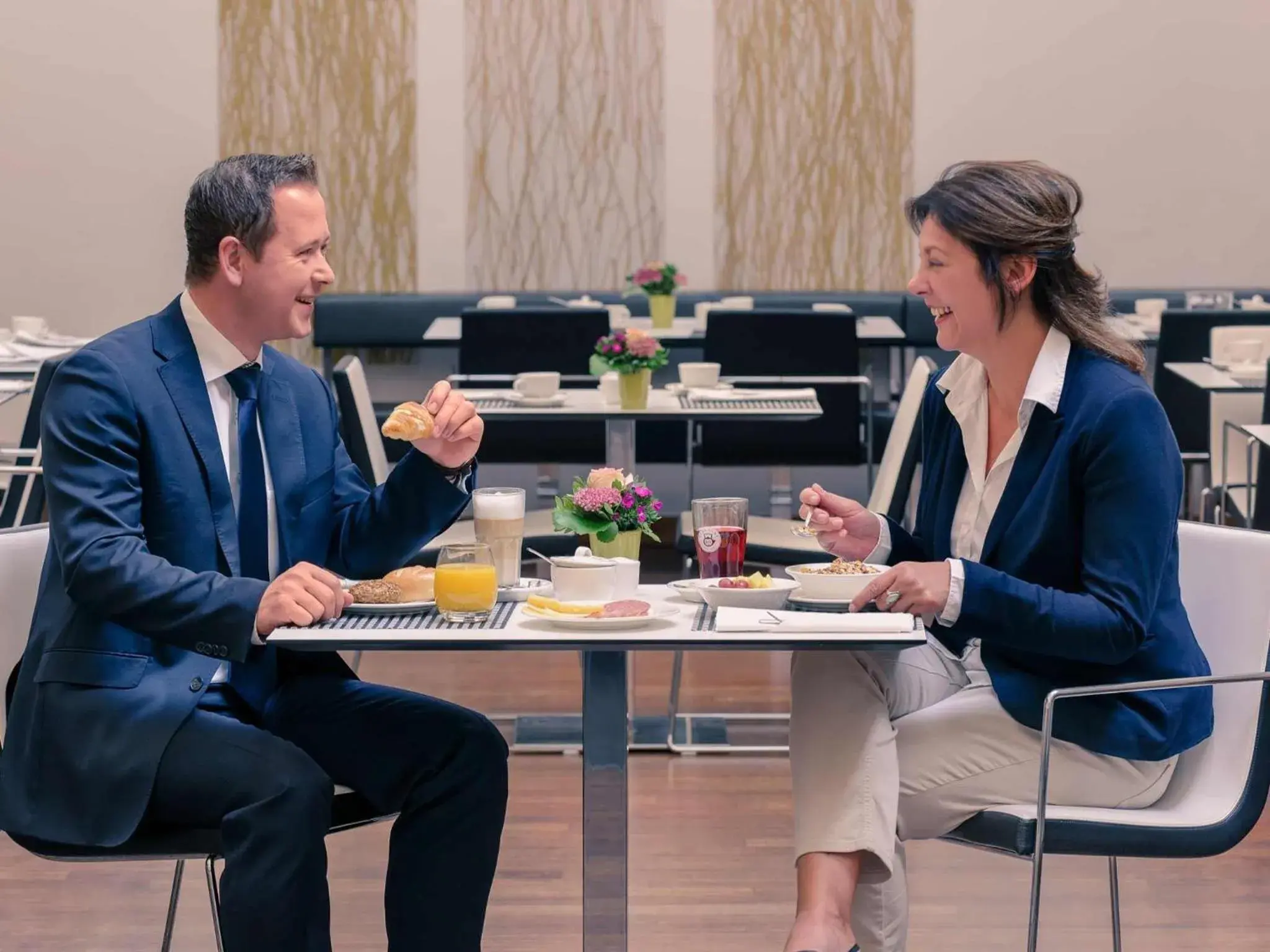 Restaurant/places to eat in Mercure Hotel Düsseldorf City Center Restaurant/places to eat in Mercure Hotel Düsseldorf City Center