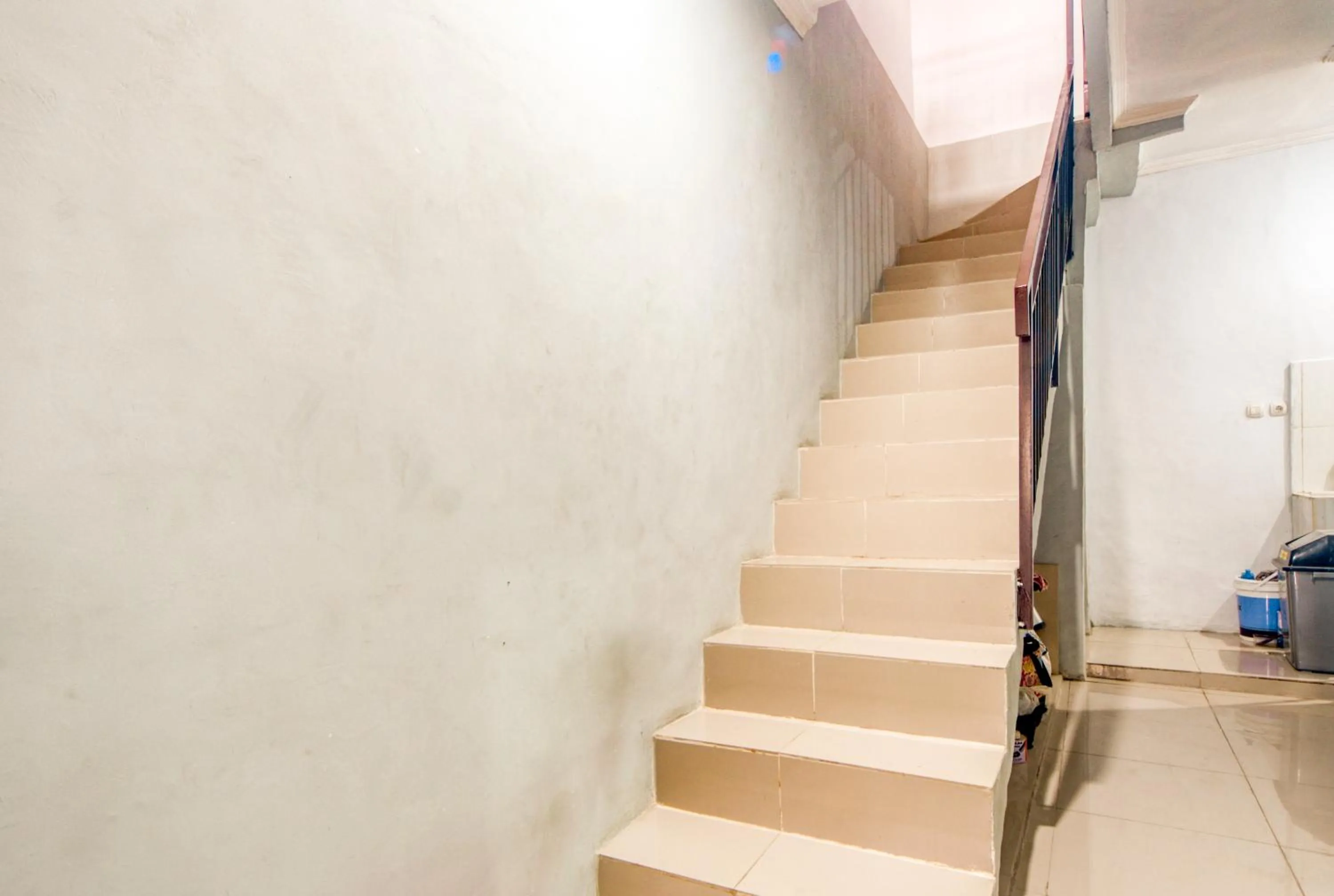 Property building in RedDoorz near Graha Cijantung Mall